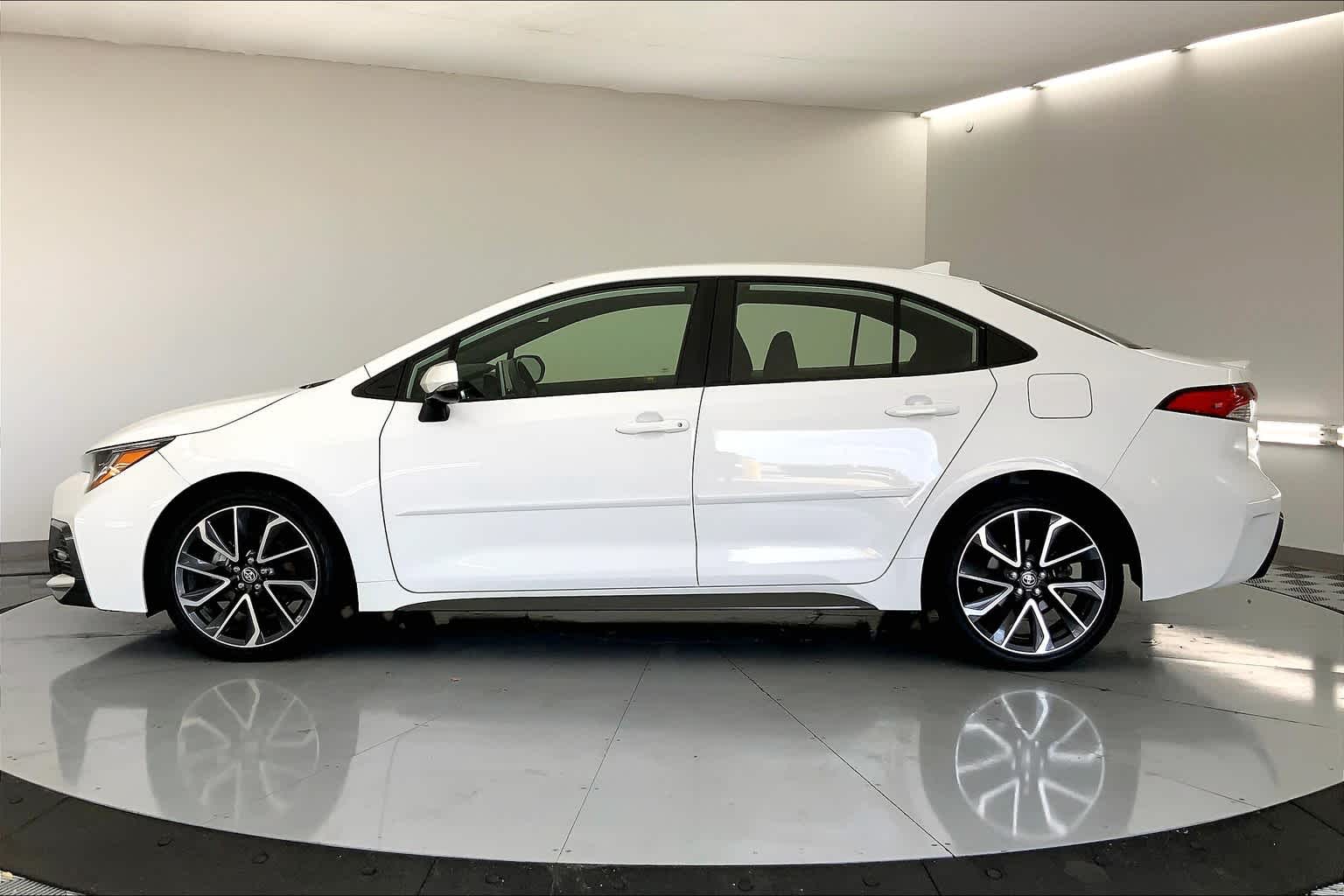 Thumbnail: 2020 Toyota Corolla - 3
