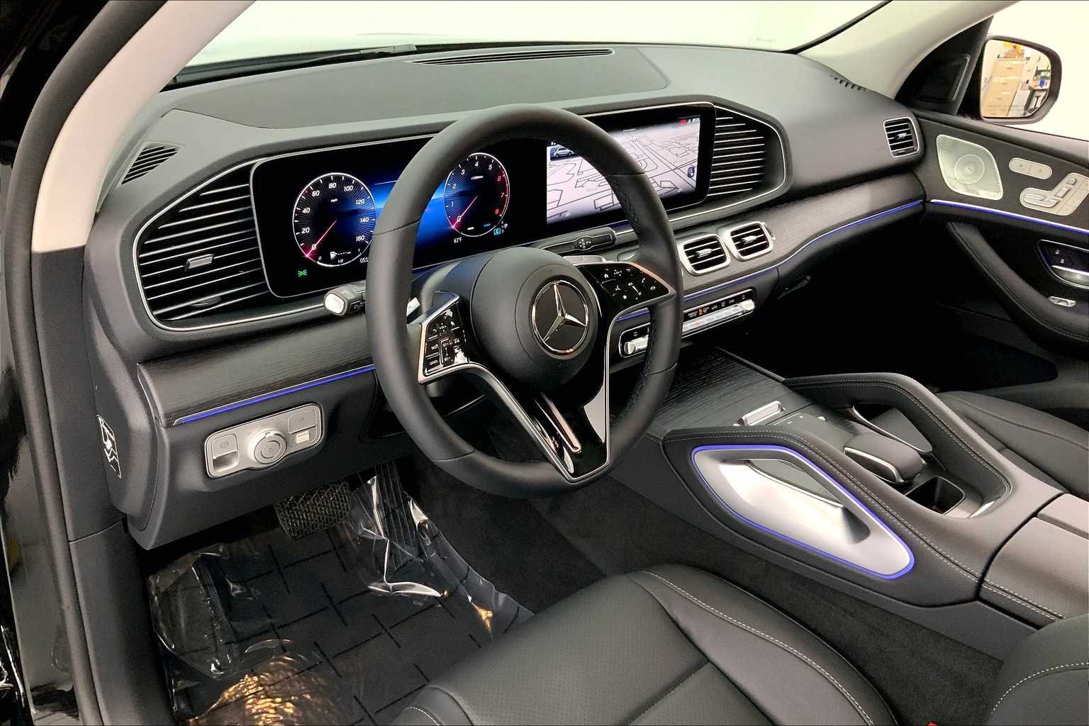 Thumbnail: 2026 Mercedes-Benz GLE - 2