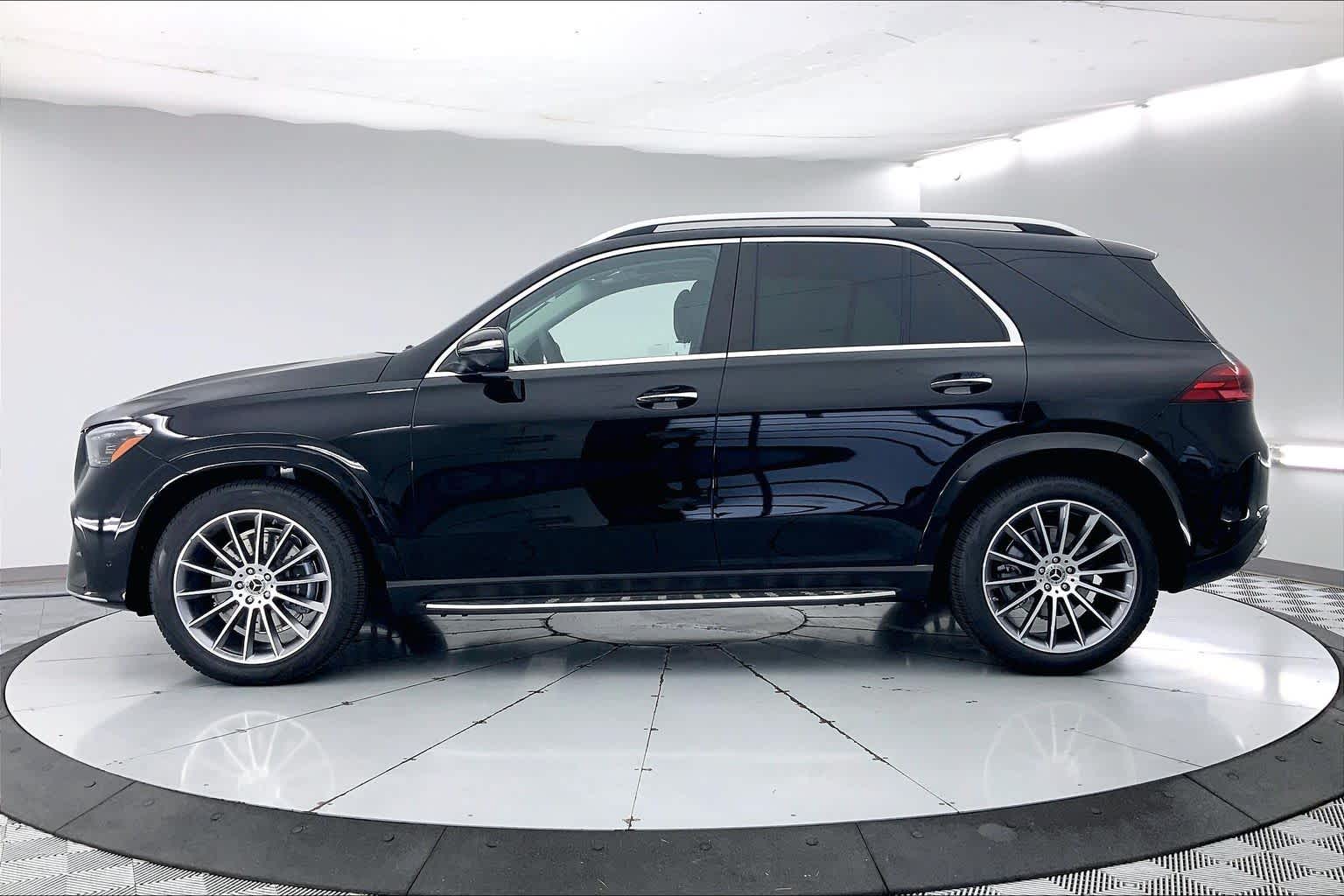 Thumbnail: 2026 Mercedes-Benz GLE - 3