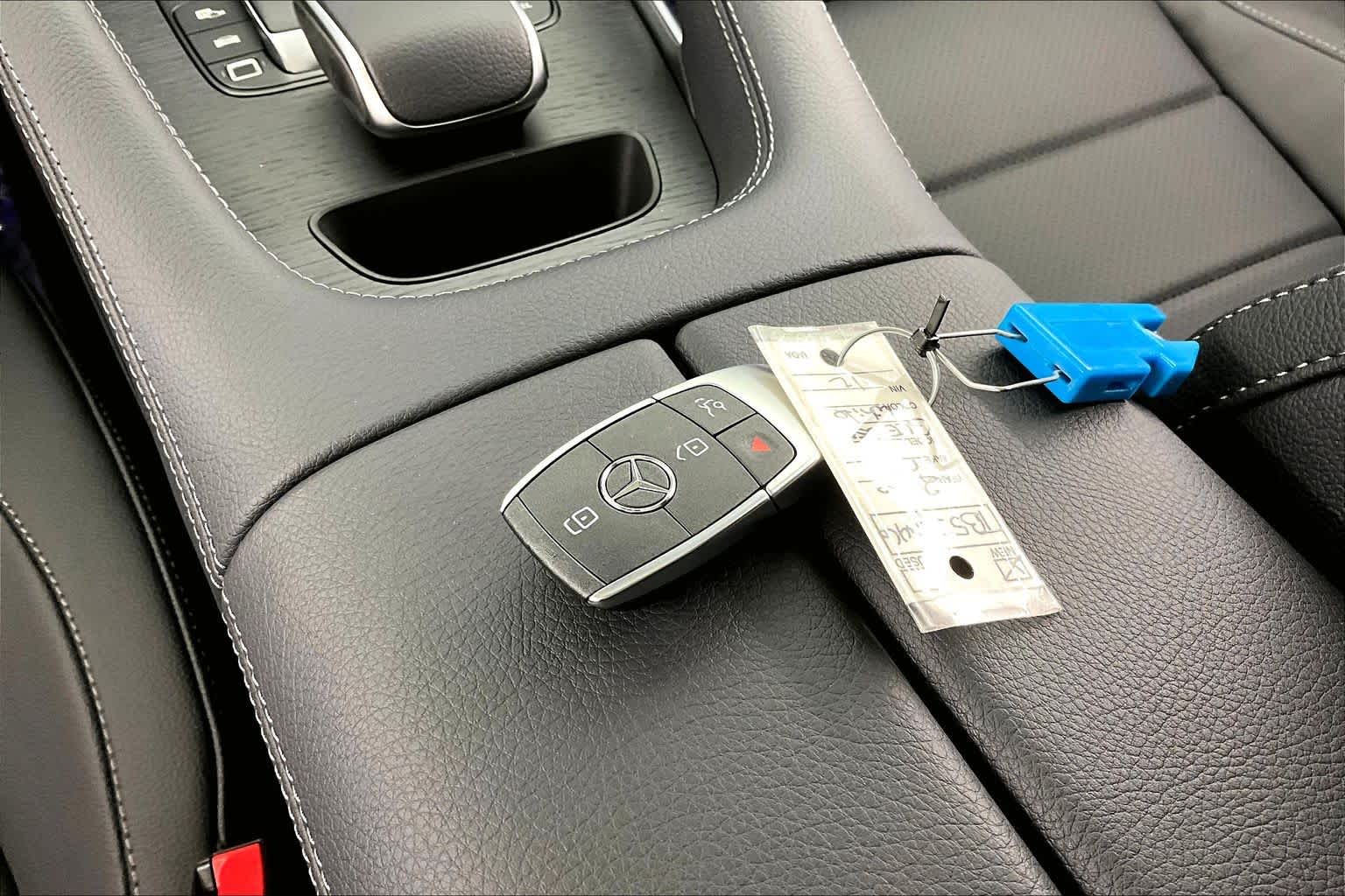 Thumbnail: 2026 Mercedes-Benz GLE - 20