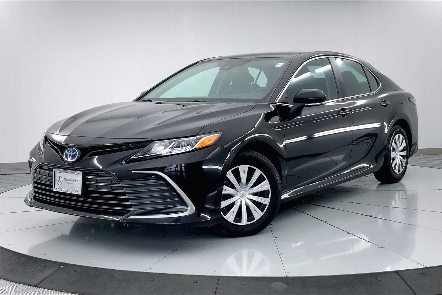Thumbnail: 2022 Toyota Camry - 1