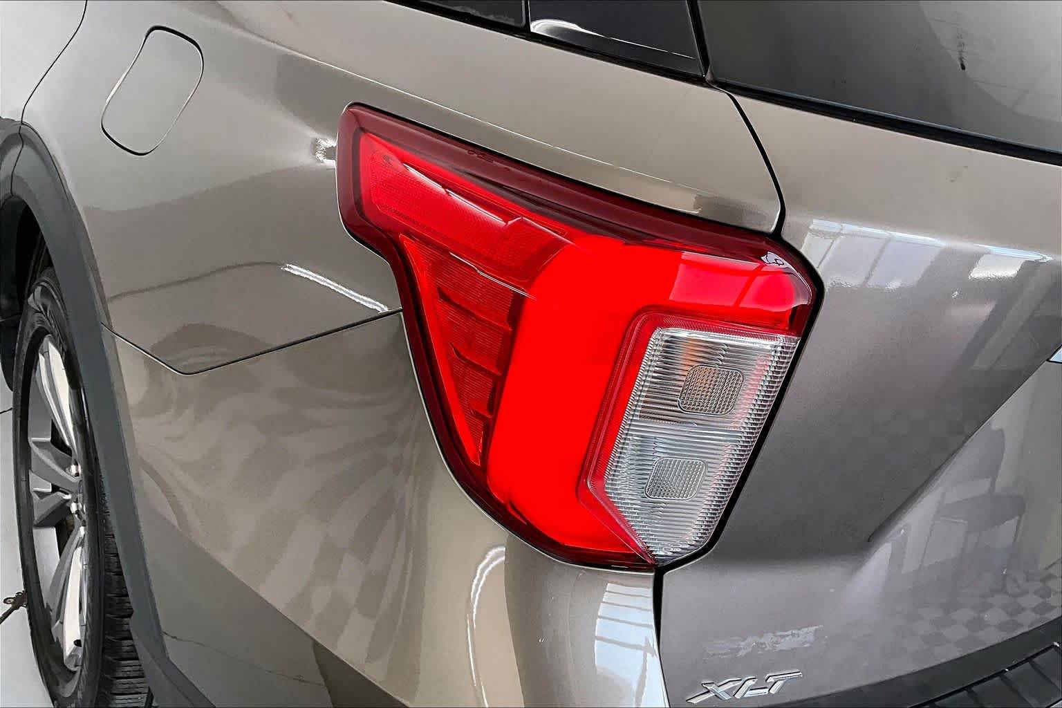 Thumbnail: 2021 Ford Explorer - 24