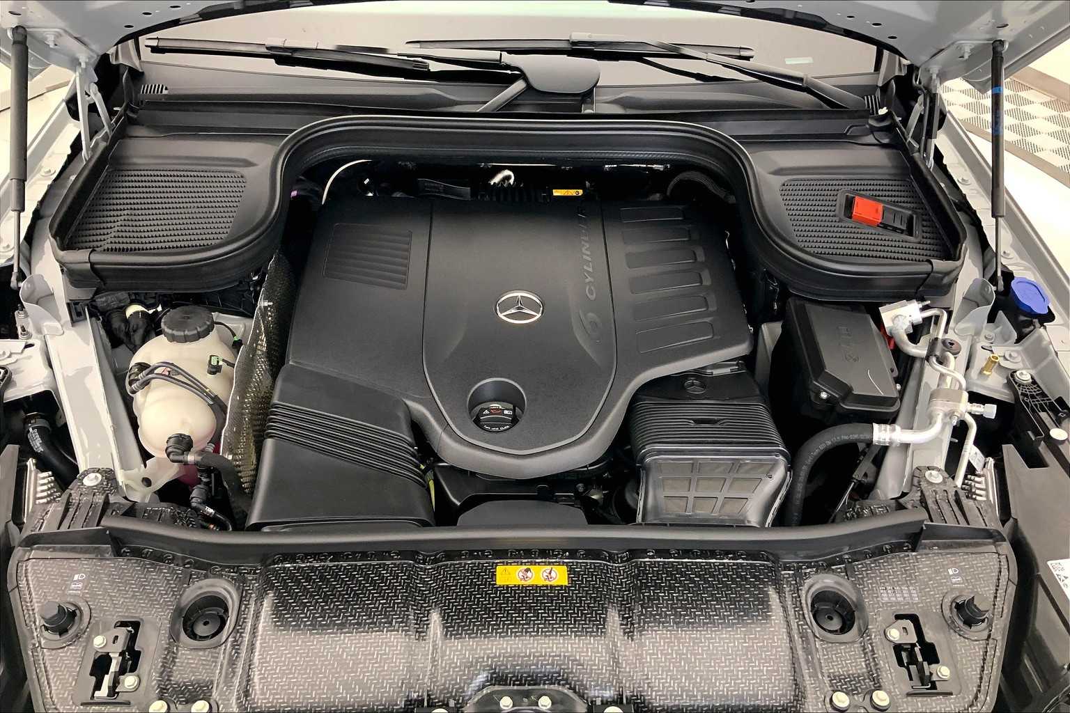 Thumbnail: 2025 Mercedes-Benz GLS - 9