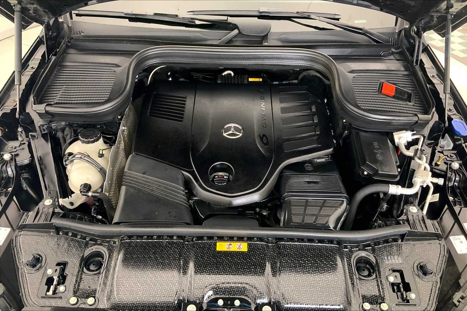2025 Mercedes-Benz GLE 450 9