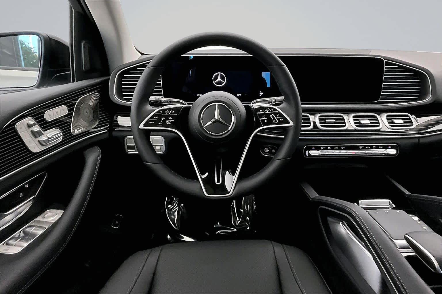 Thumbnail: 2026 Mercedes-Benz GLE - 15