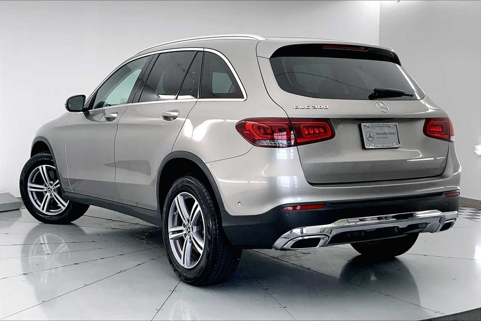 Thumbnail: 2022 Mercedes-Benz GLC - 4