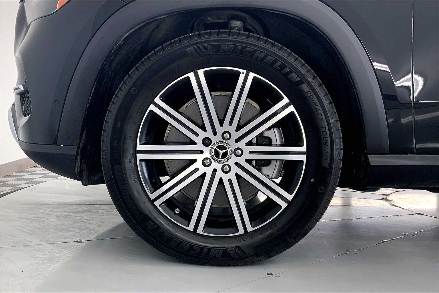 2025 Mercedes-Benz GLE 450 8