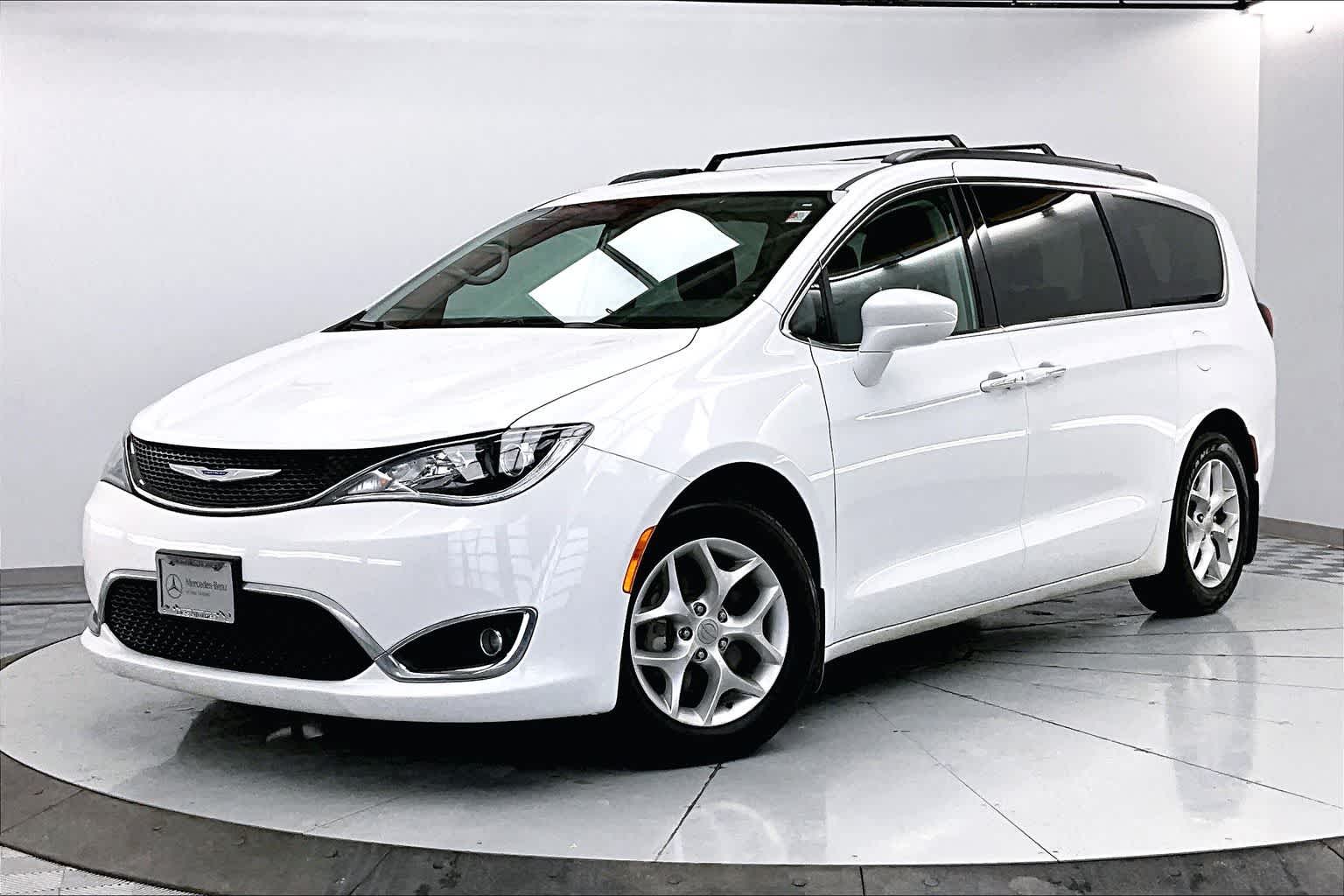 2018 Chrysler Pacifica Touring Plus -
                  Urbandale, IA