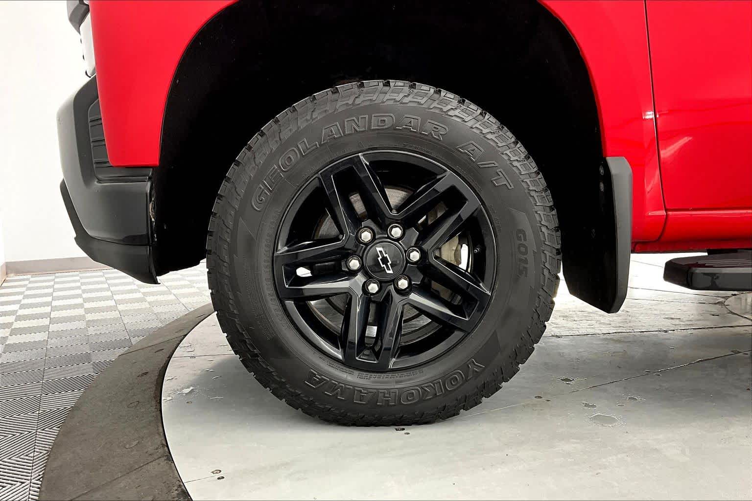 Thumbnail: 2019 Chevrolet Silverado 1500 - 8