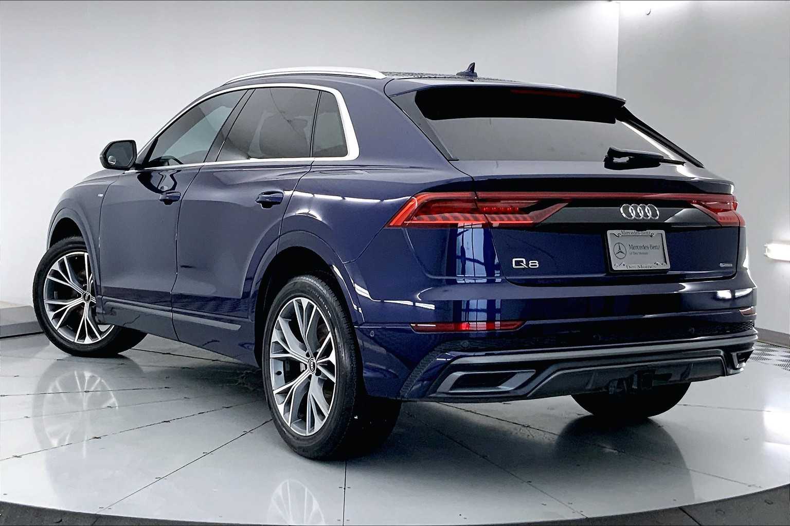Thumbnail: 2021 Audi Q8 - 4