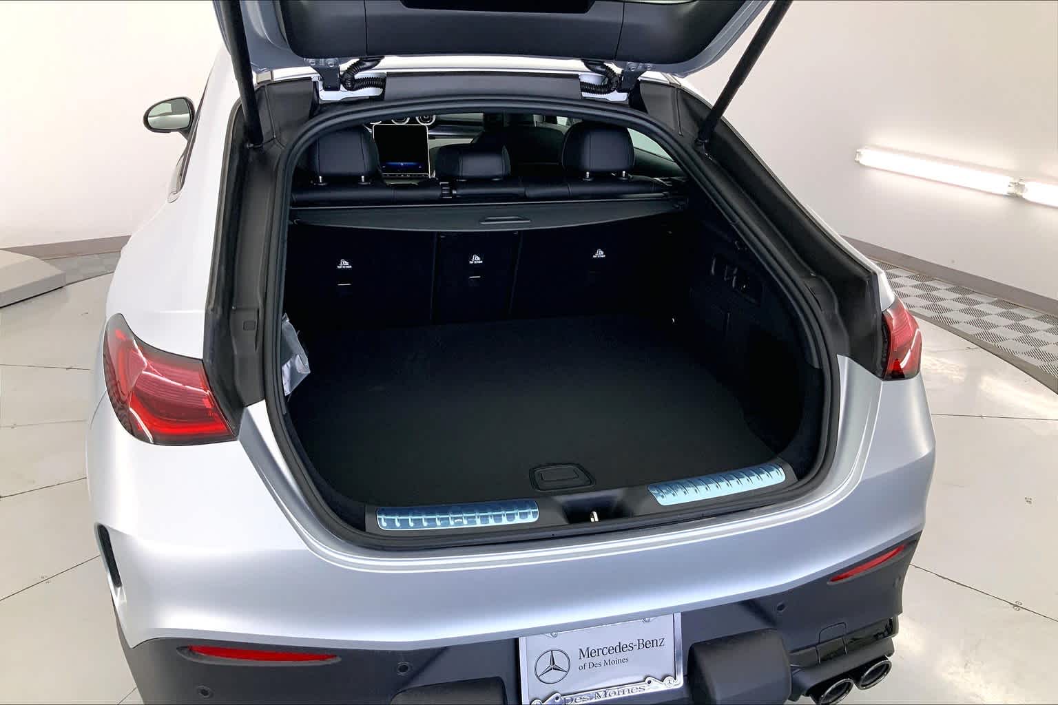Thumbnail: 2025 Mercedes-Benz GLC - 19