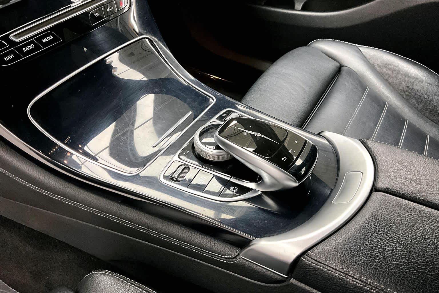 Thumbnail: 2017 Mercedes-Benz GLC - 17