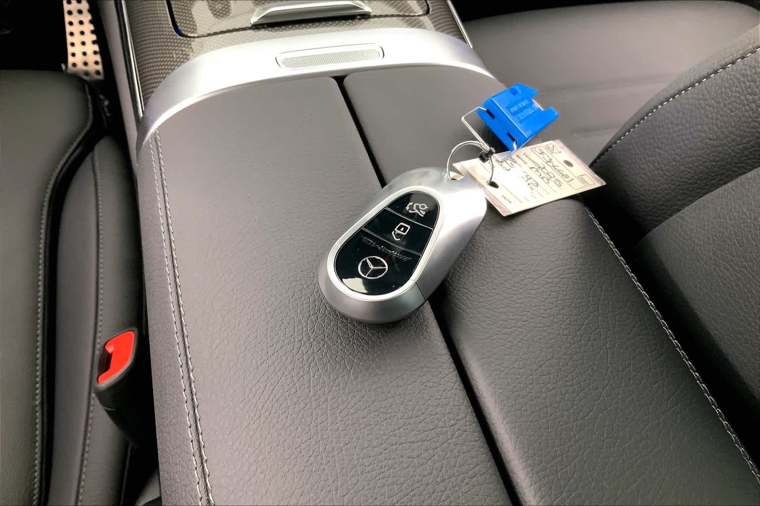 Thumbnail: 2025 Mercedes-Benz GLC - 20