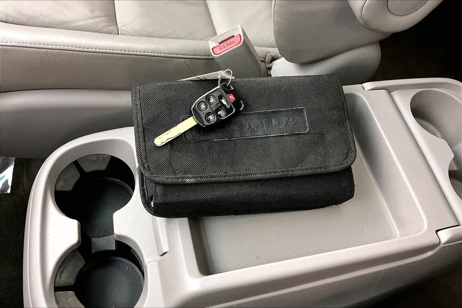 Thumbnail: 2011 Honda Odyssey - 20