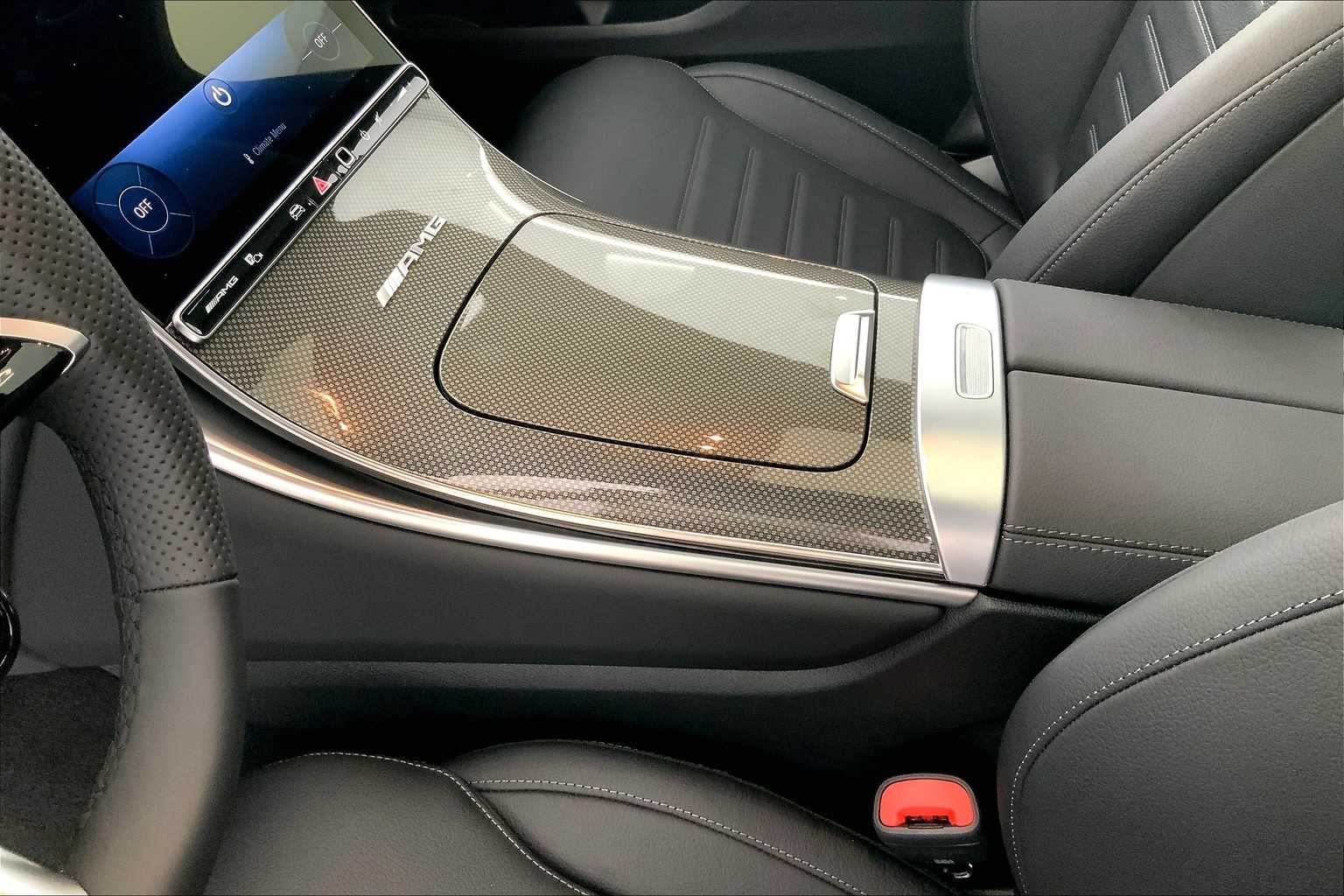 Thumbnail: 2026 Mercedes-Benz GLC - 17