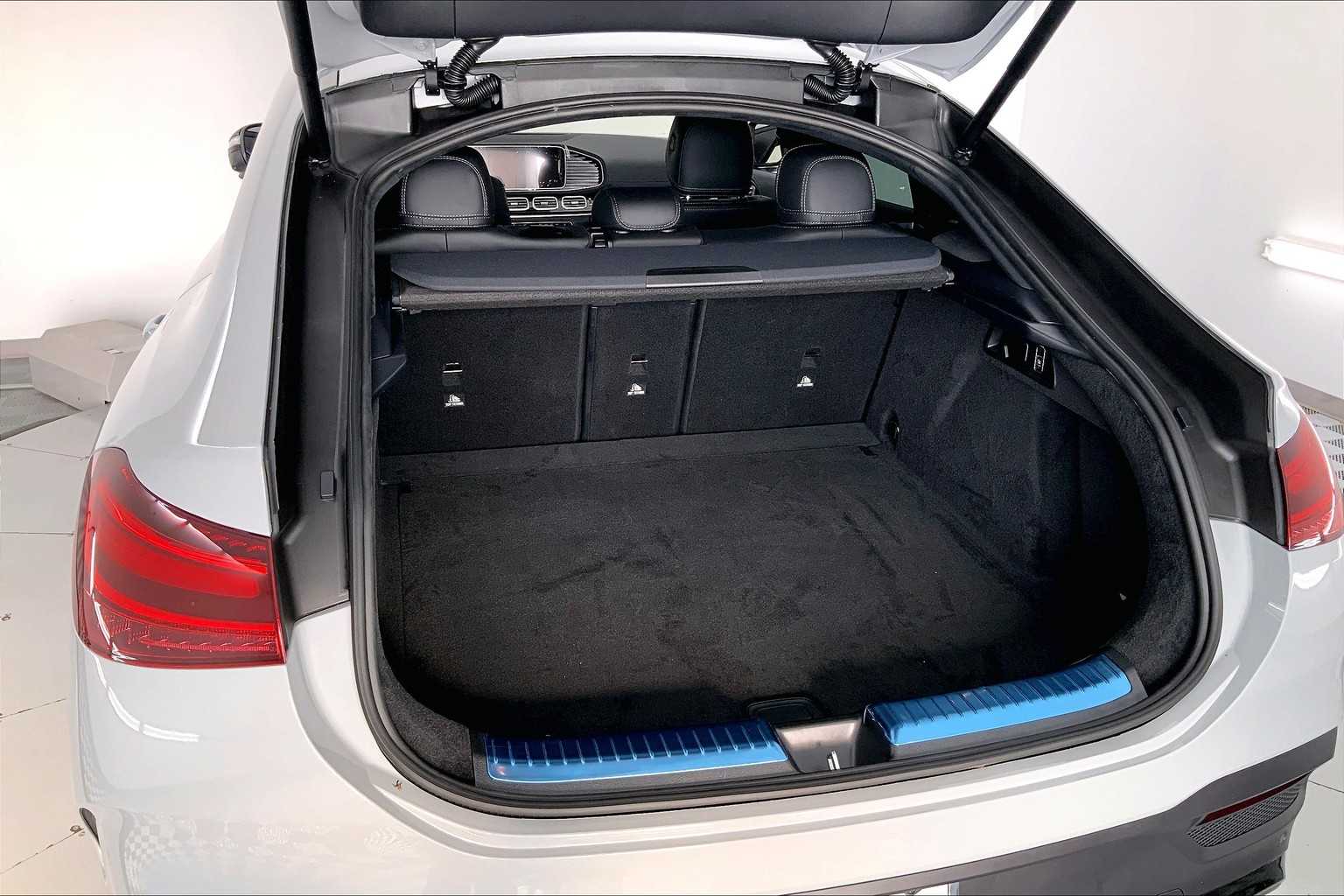 Thumbnail: 2026 Mercedes-Benz GLE - 19