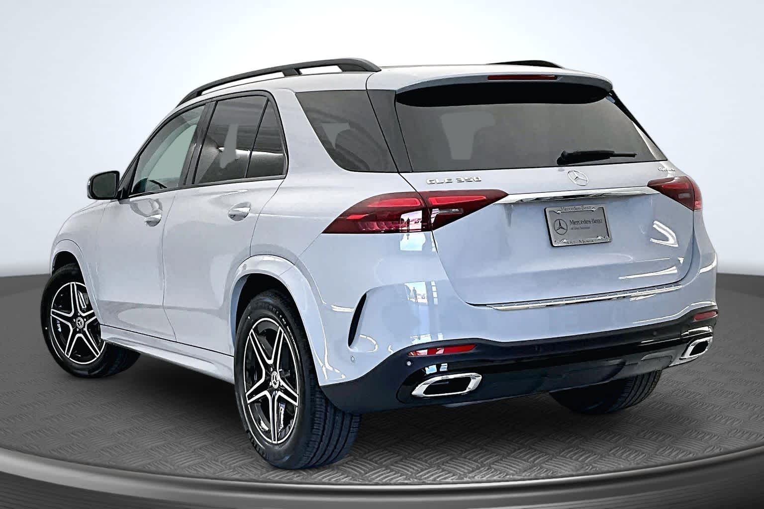 Thumbnail: 2026 Mercedes-Benz GLE - 4