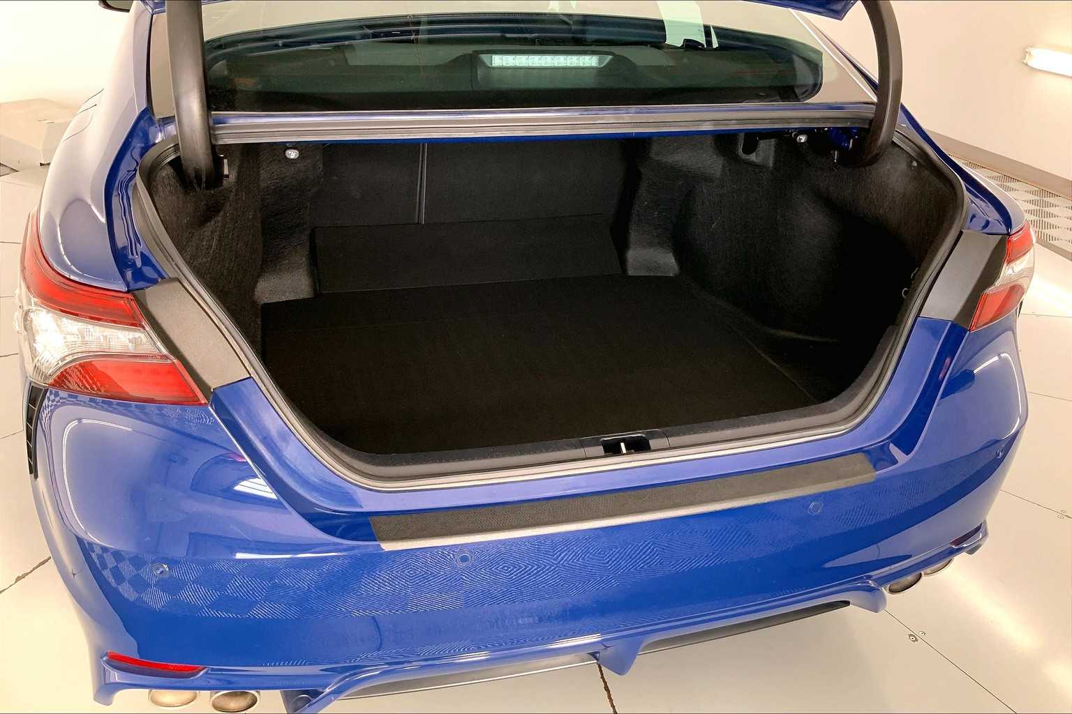 Thumbnail: 2024 Toyota Camry - 19