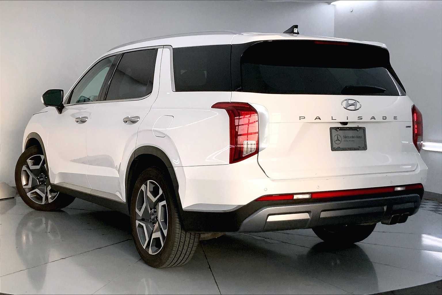 Thumbnail: 2024 Hyundai Palisade - 4