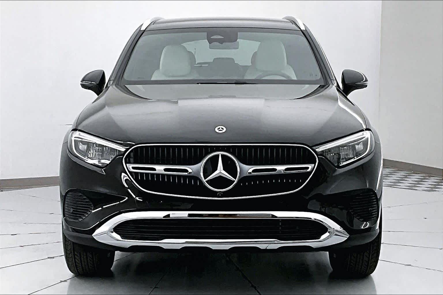Thumbnail: 2026 Mercedes-Benz GLC - 6