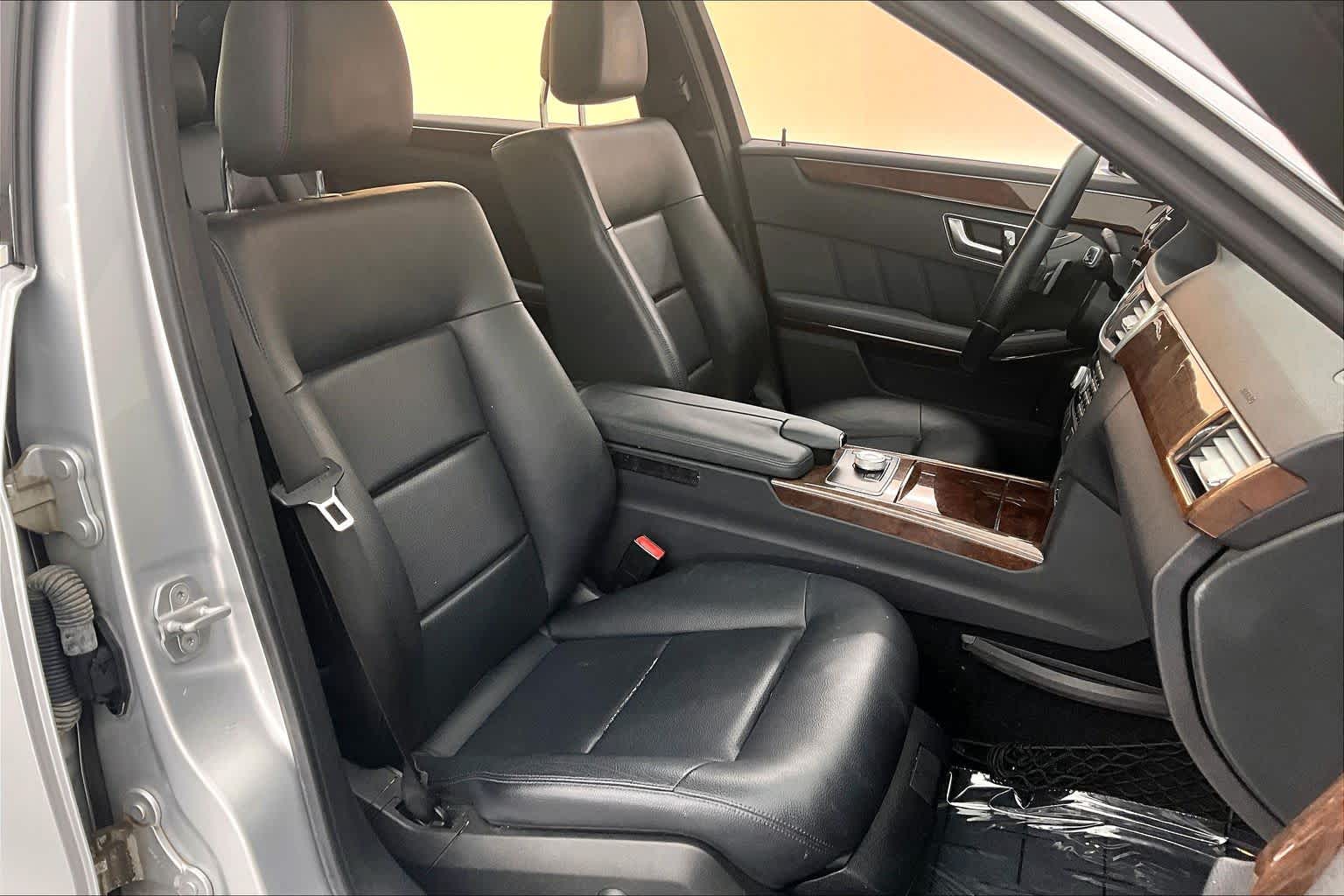 Thumbnail: 2012 Mercedes-Benz E-Class - 14