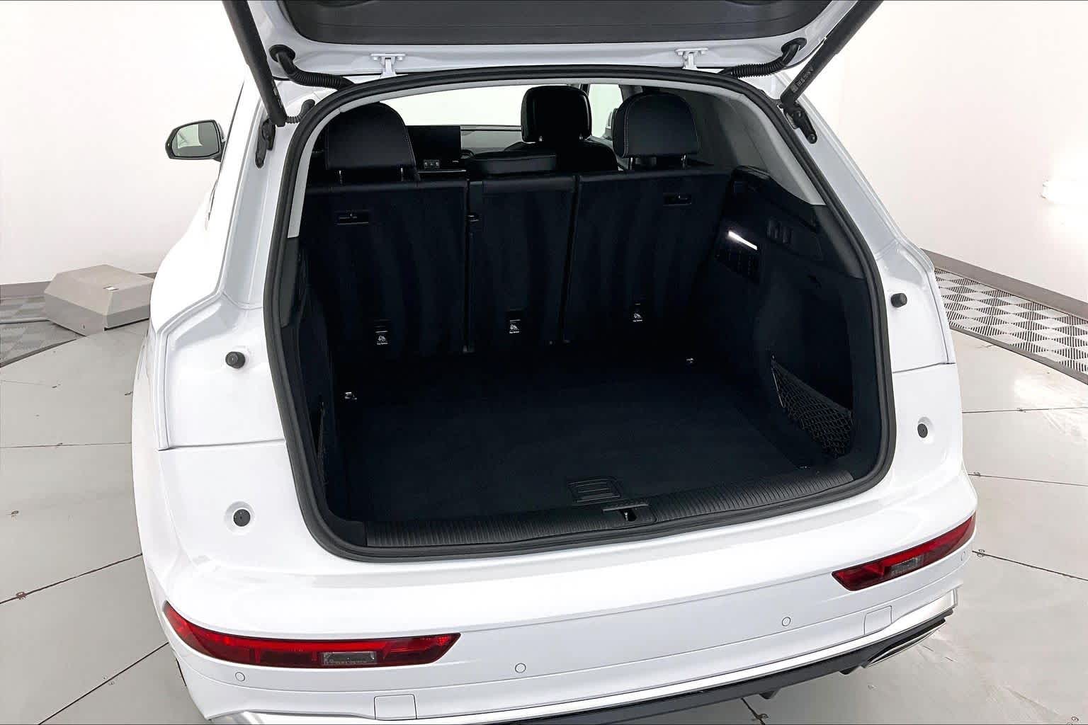 Thumbnail: 2023 Audi Q5 - 19