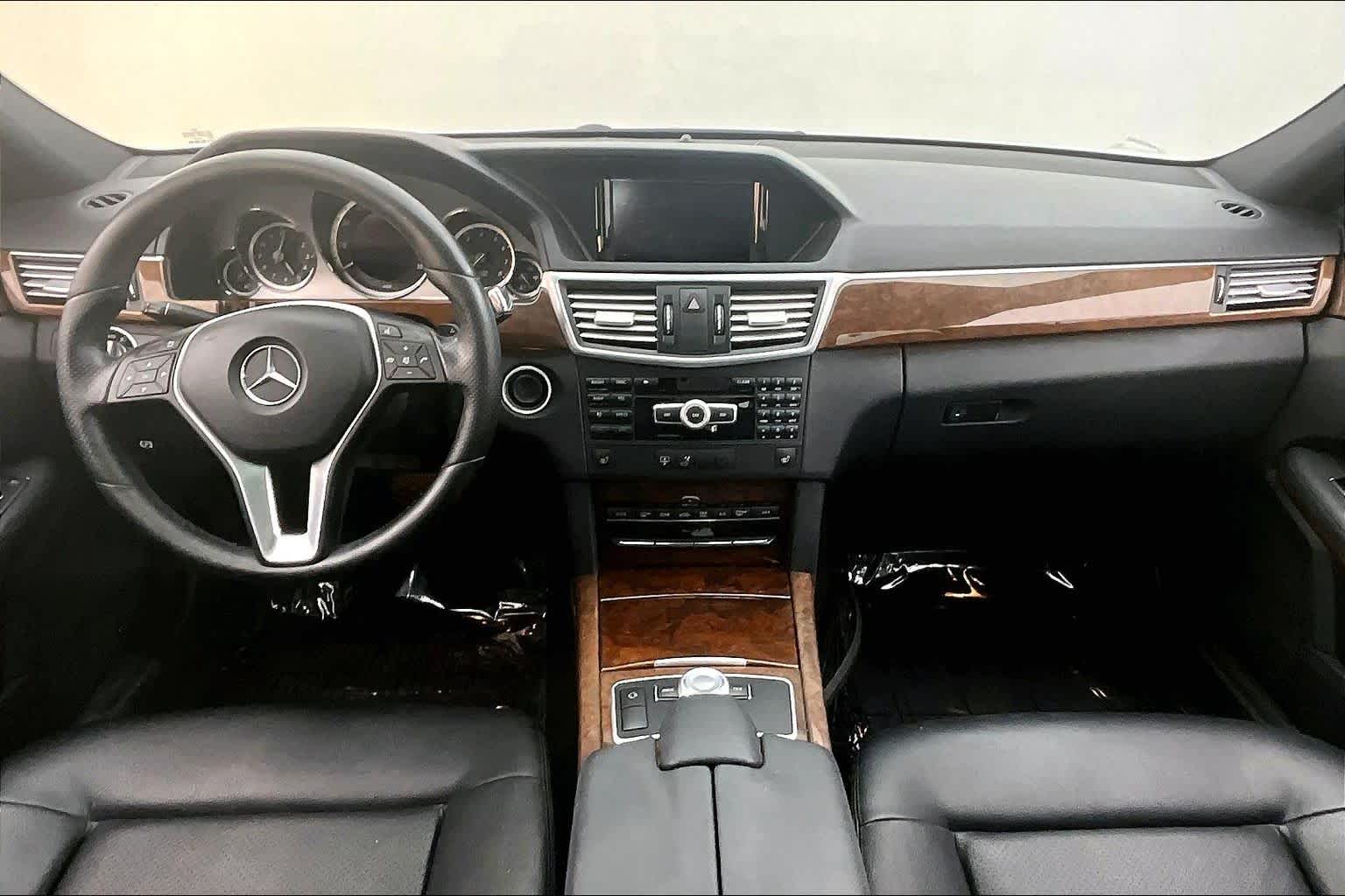 Thumbnail: 2012 Mercedes-Benz E-Class - 10