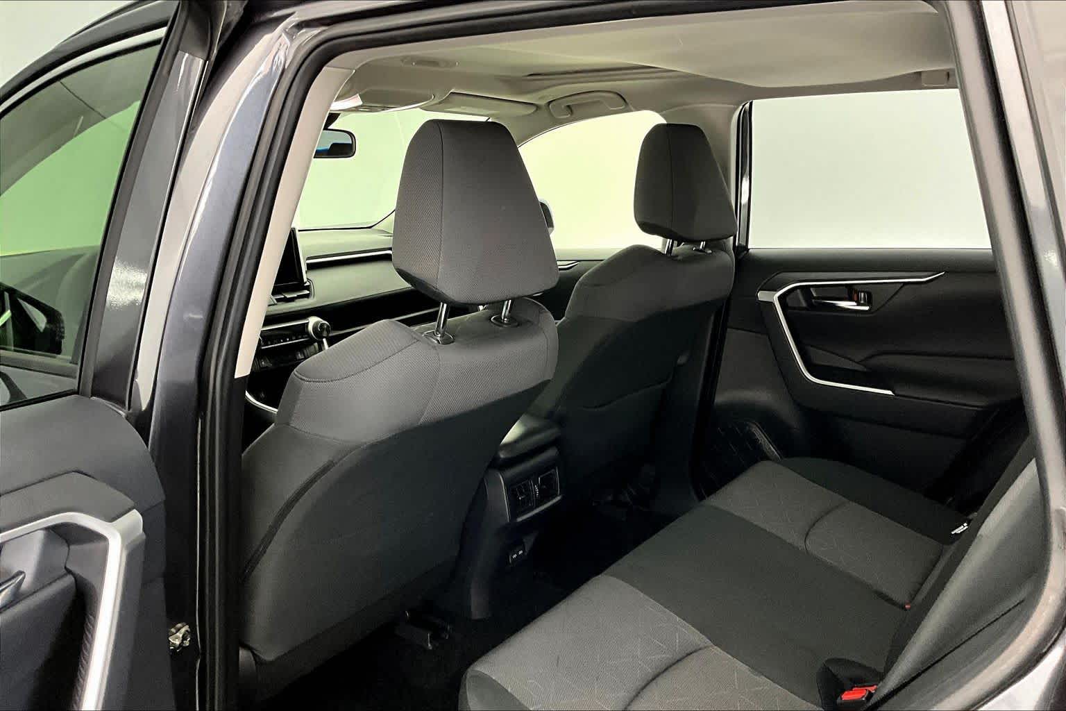 Thumbnail: 2023 Toyota RAV4 - 12