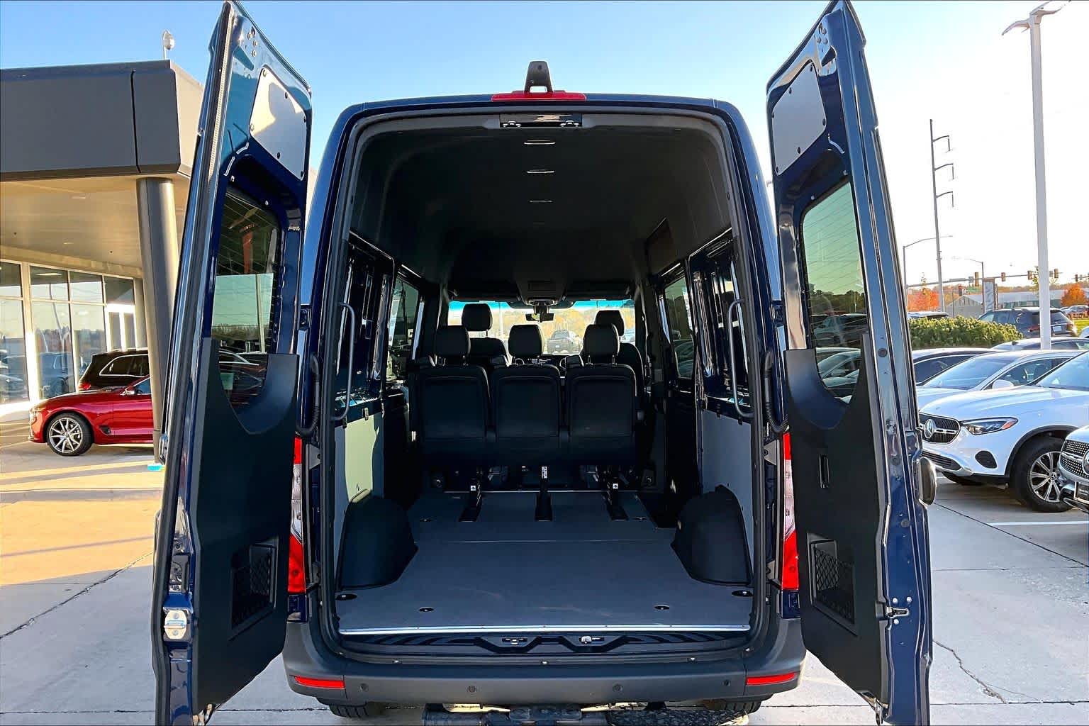 Thumbnail: 2026 Mercedes-Benz Sprinter - 18