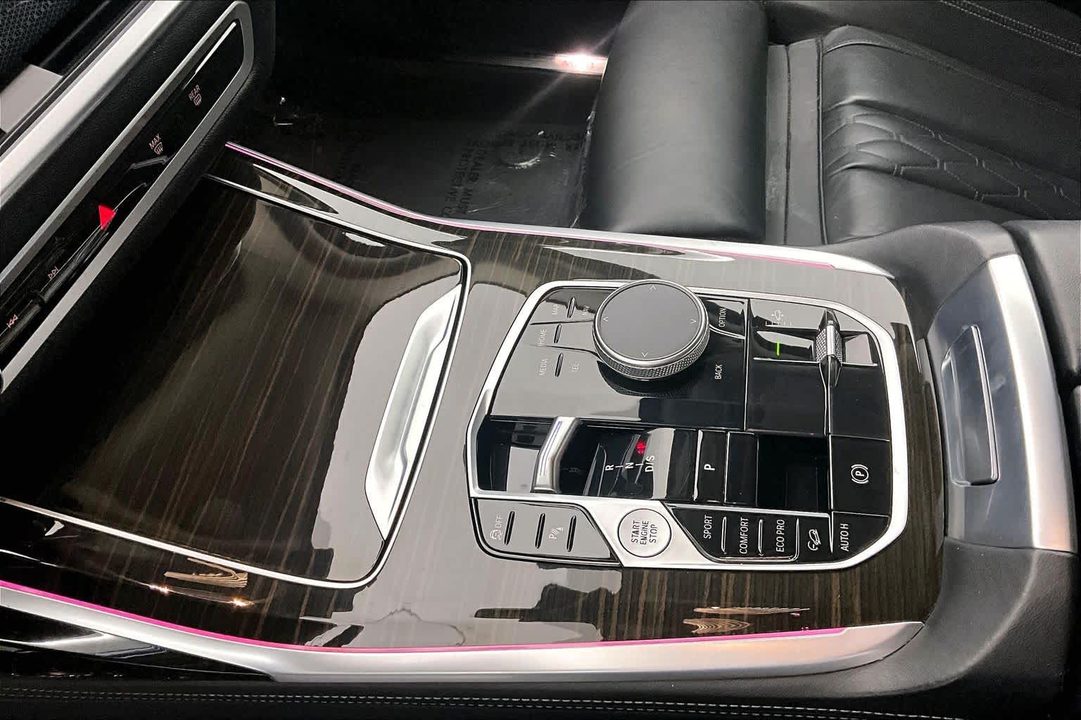 Thumbnail: 2023 BMW X7 - 17