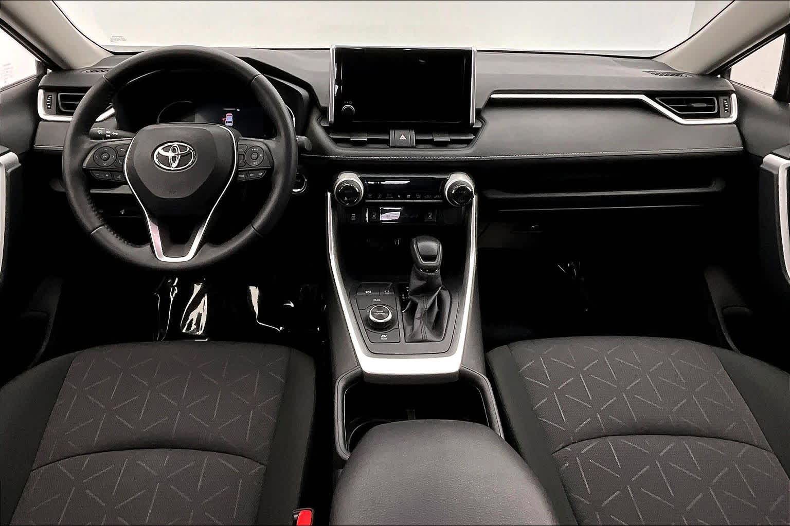 Thumbnail: 2023 Toyota RAV4 - 10