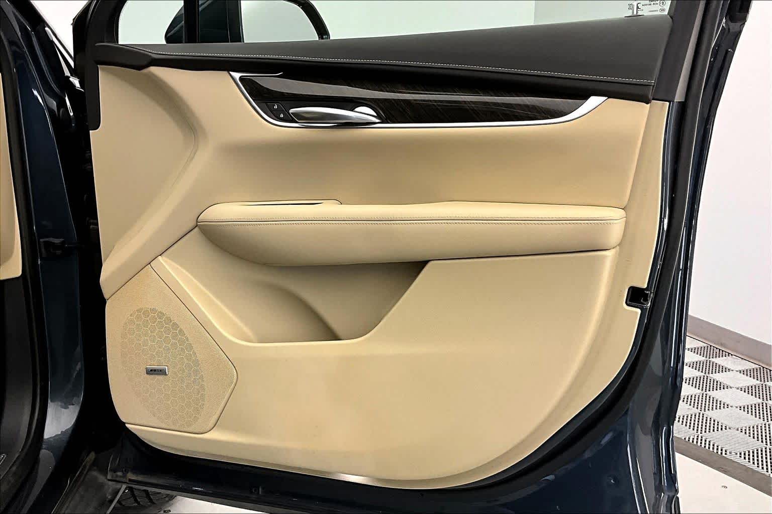Thumbnail: 2019 Cadillac XT5 - 24