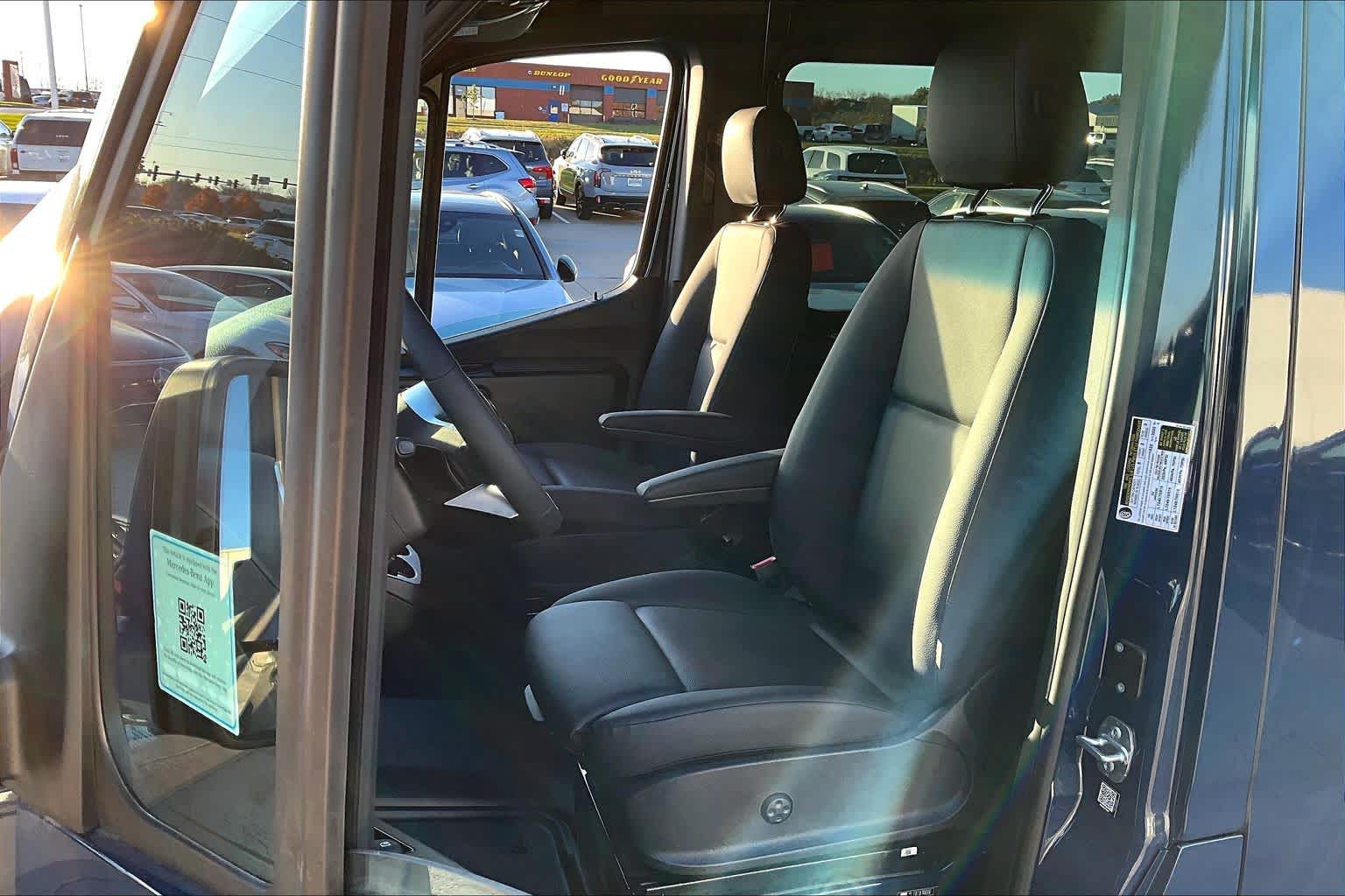 Thumbnail: 2026 Mercedes-Benz Sprinter - 11