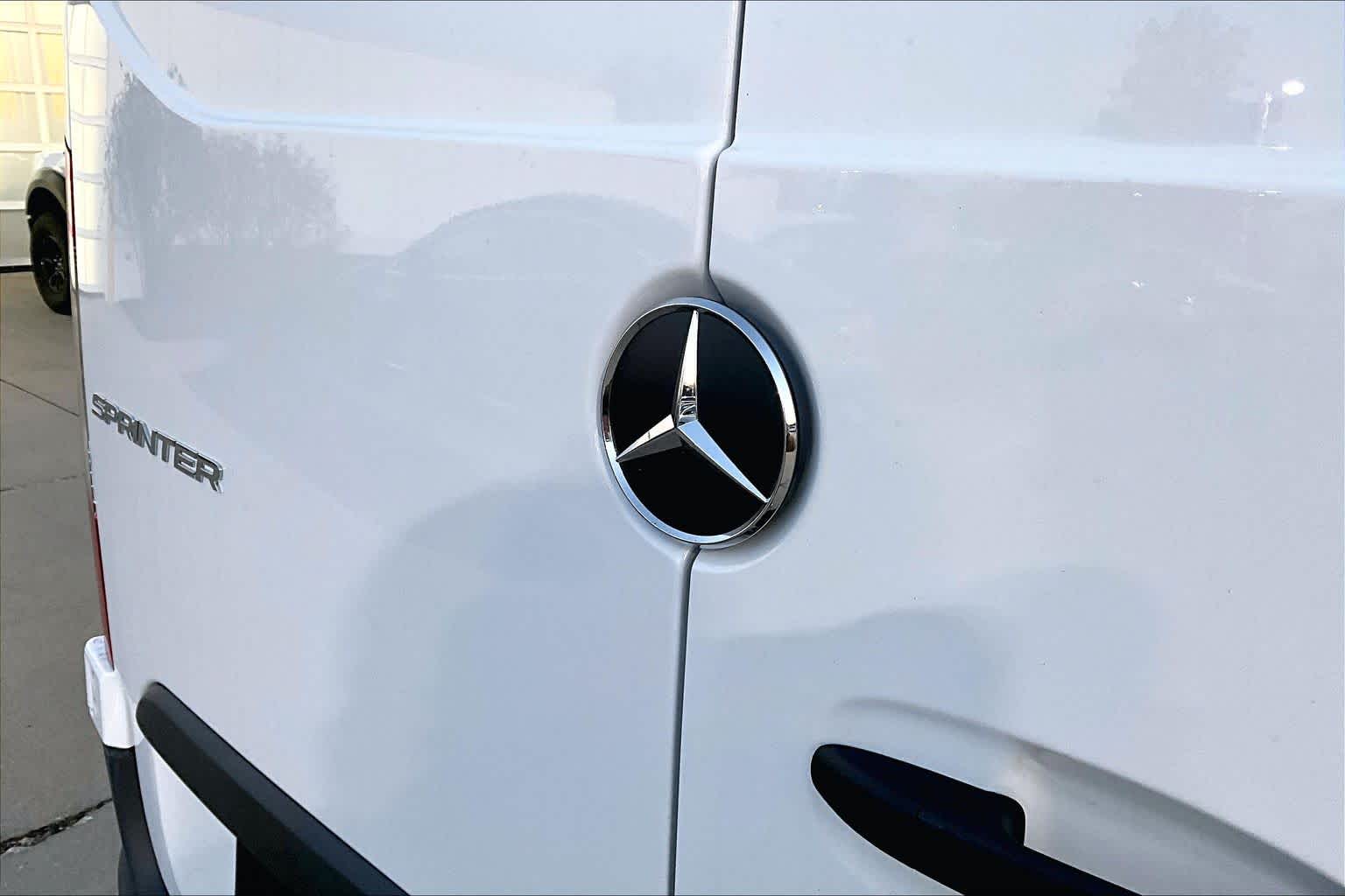 Thumbnail: 2026 Mercedes-Benz Sprinter - 21