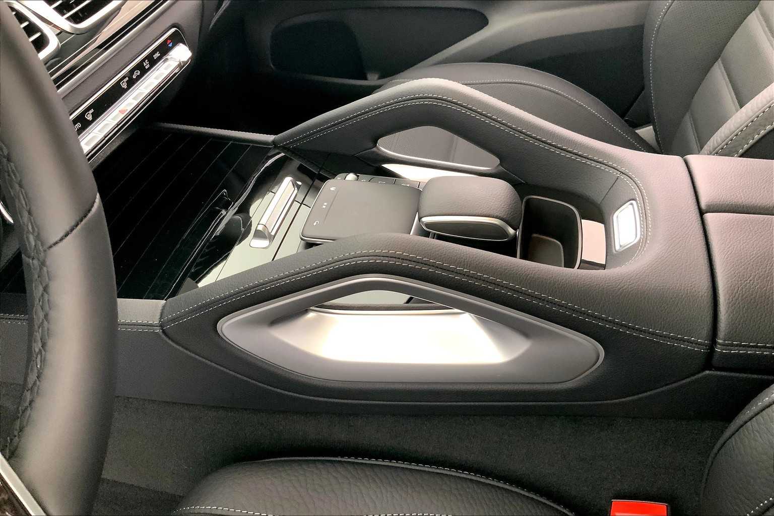 Thumbnail: 2026 Mercedes-Benz GLE - 17