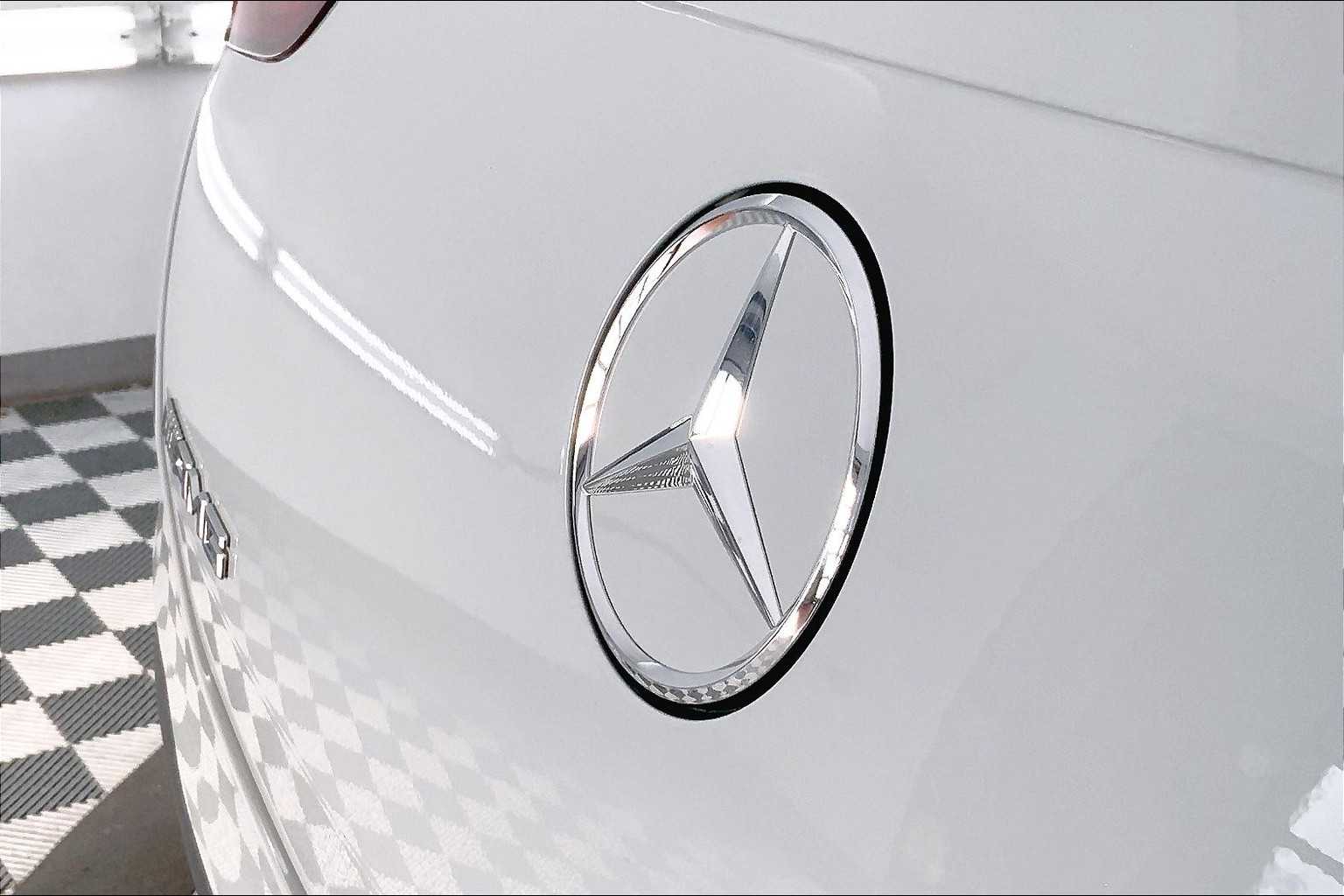 Thumbnail: 2026 Mercedes-Benz GLE - 22