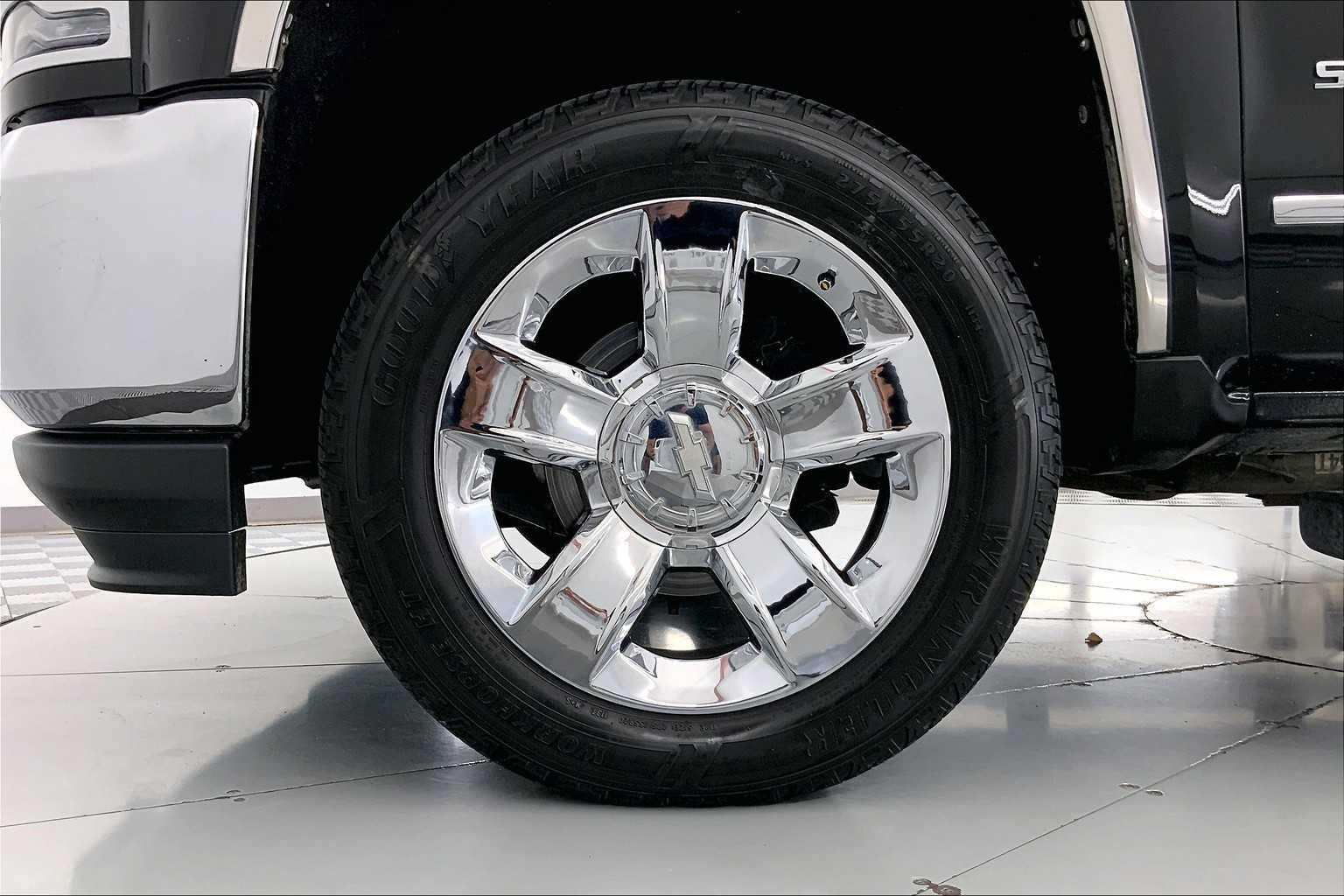 Thumbnail: 2017 Chevrolet Silverado 1500 - 8