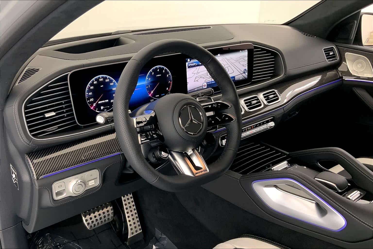 Thumbnail: 2025 Mercedes-Benz GL-Class - 2