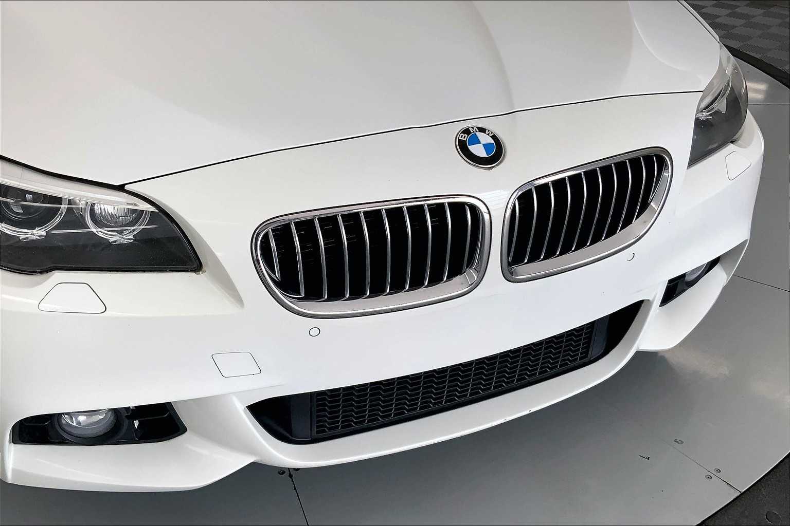 2014 BMW 5 Series 535i xDrive 26