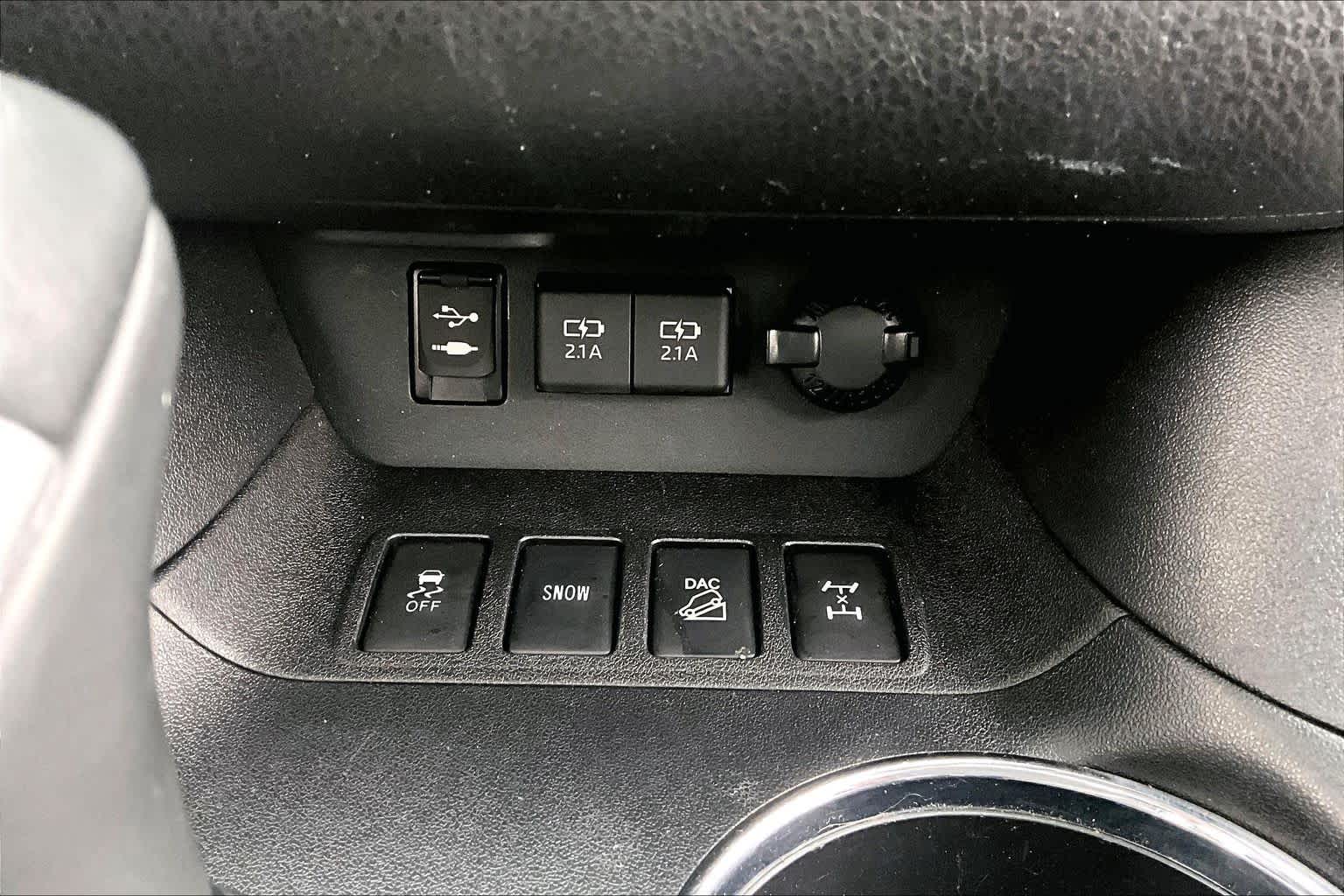 Thumbnail: 2019 Toyota Highlander - 27