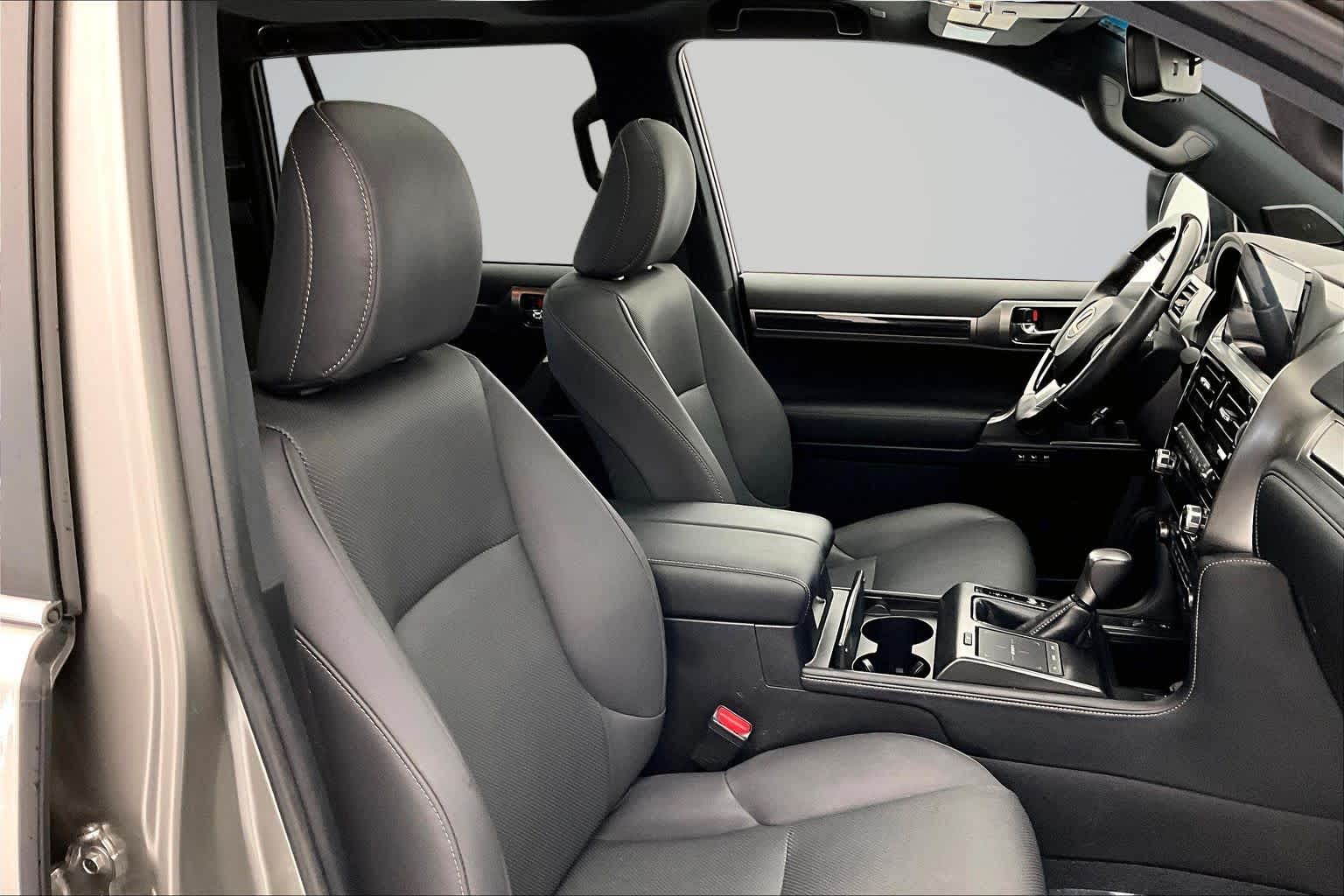 Thumbnail: 2023 Lexus GX - 14