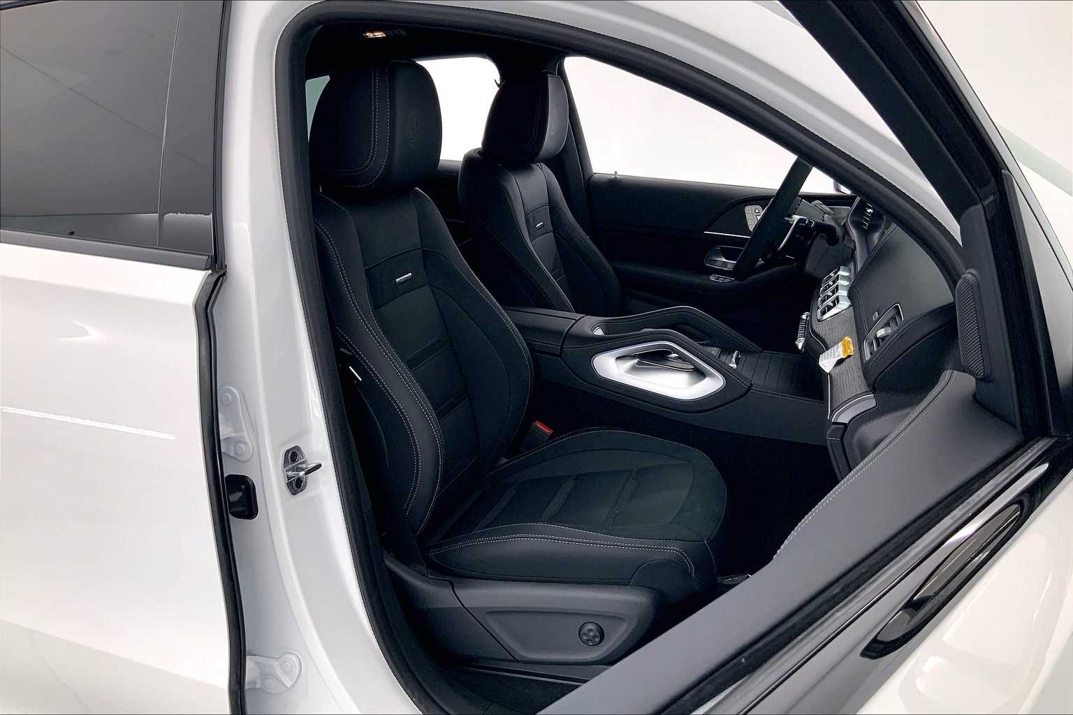 Thumbnail: 2025 Mercedes-Benz GLE - 14