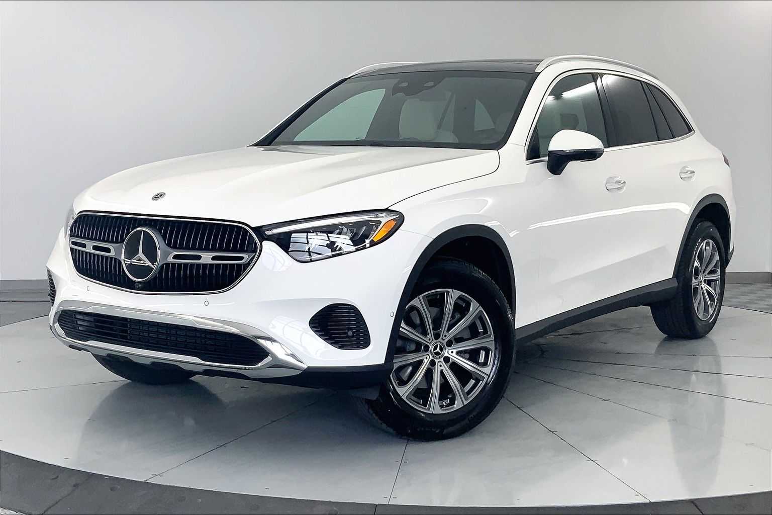 2025 Mercedes-Benz GLC 300 -
                  Urbandale, IA