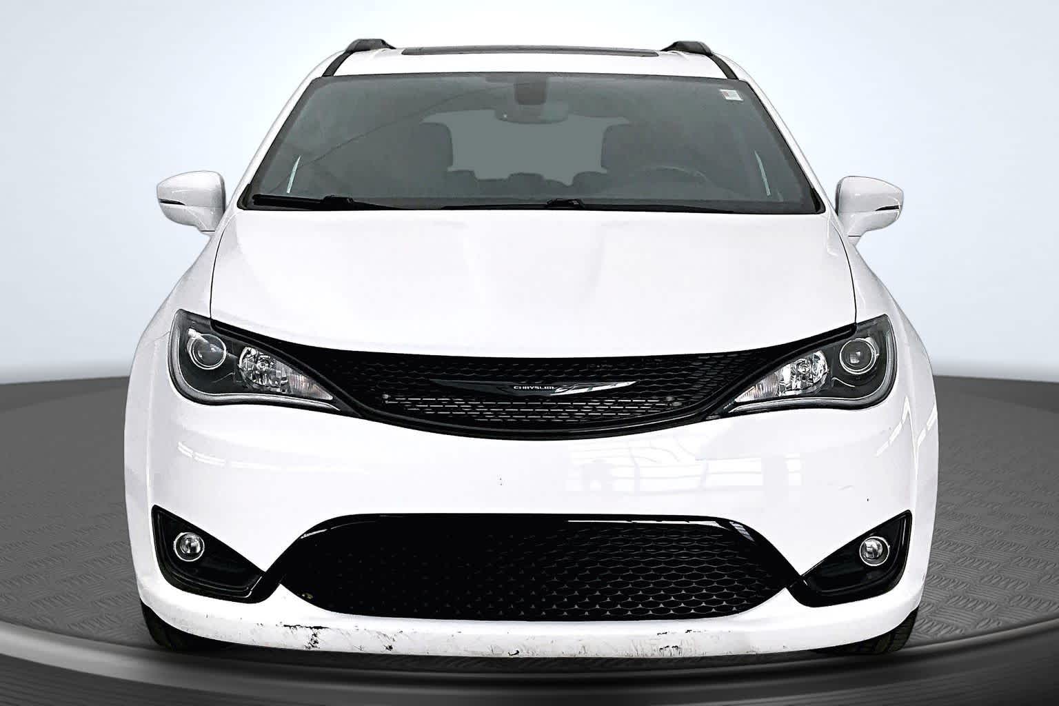 Thumbnail: 2020 Chrysler Pacifica - 6