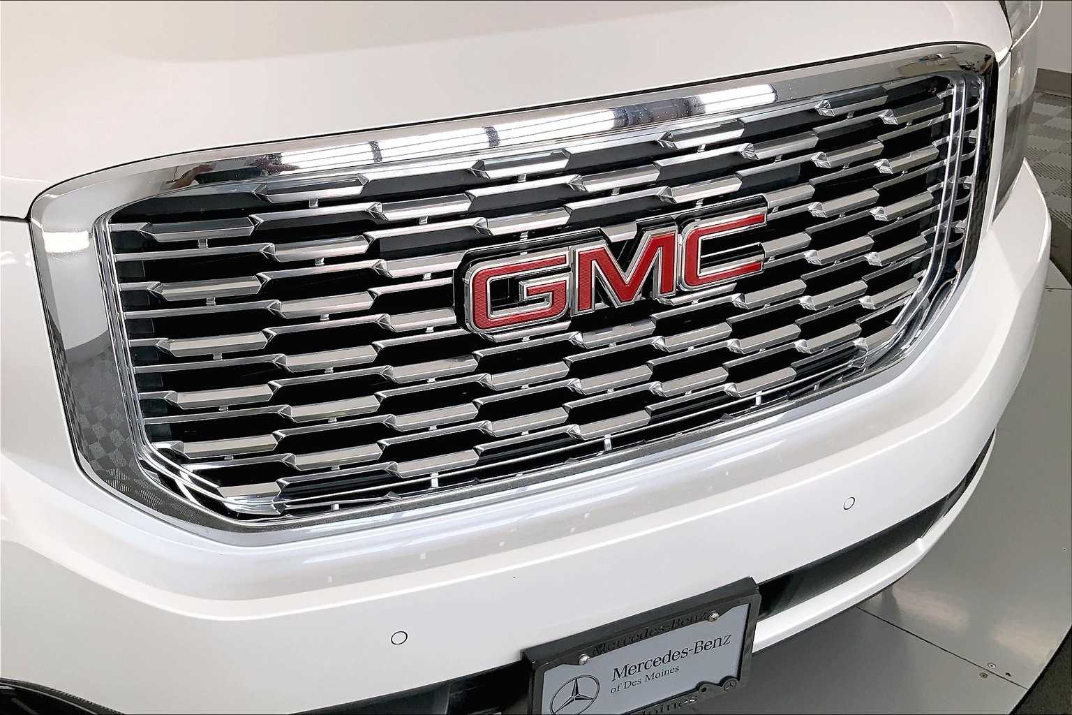 2018 GMC Yukon Denali 26