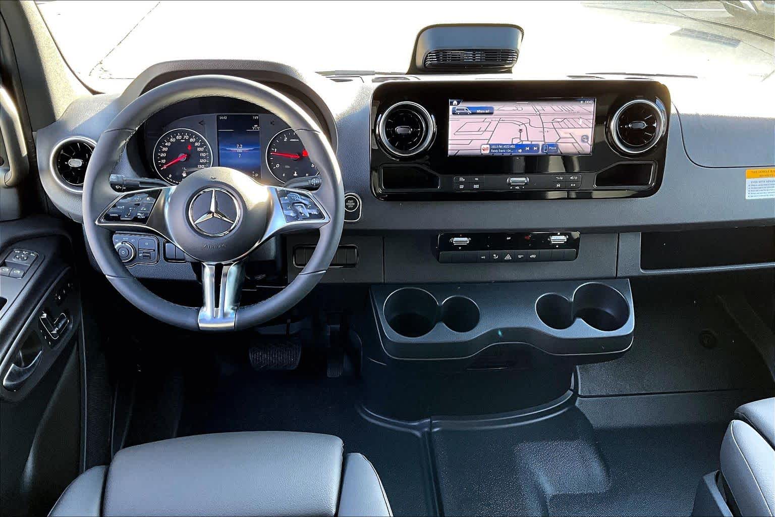 Thumbnail: 2026 Mercedes-Benz Sprinter - 14