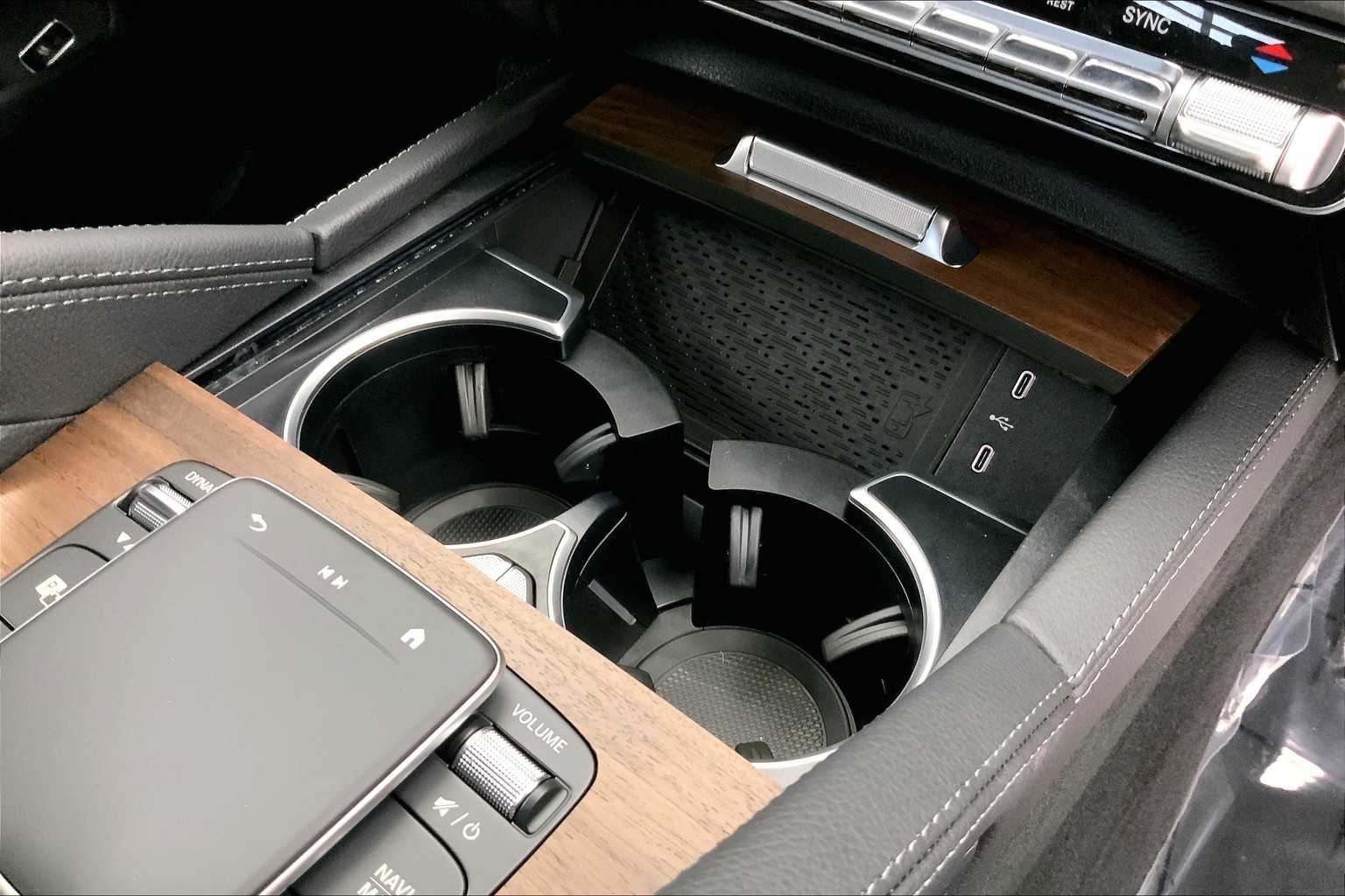 Thumbnail: 2025 Mercedes-Benz GLE - 23