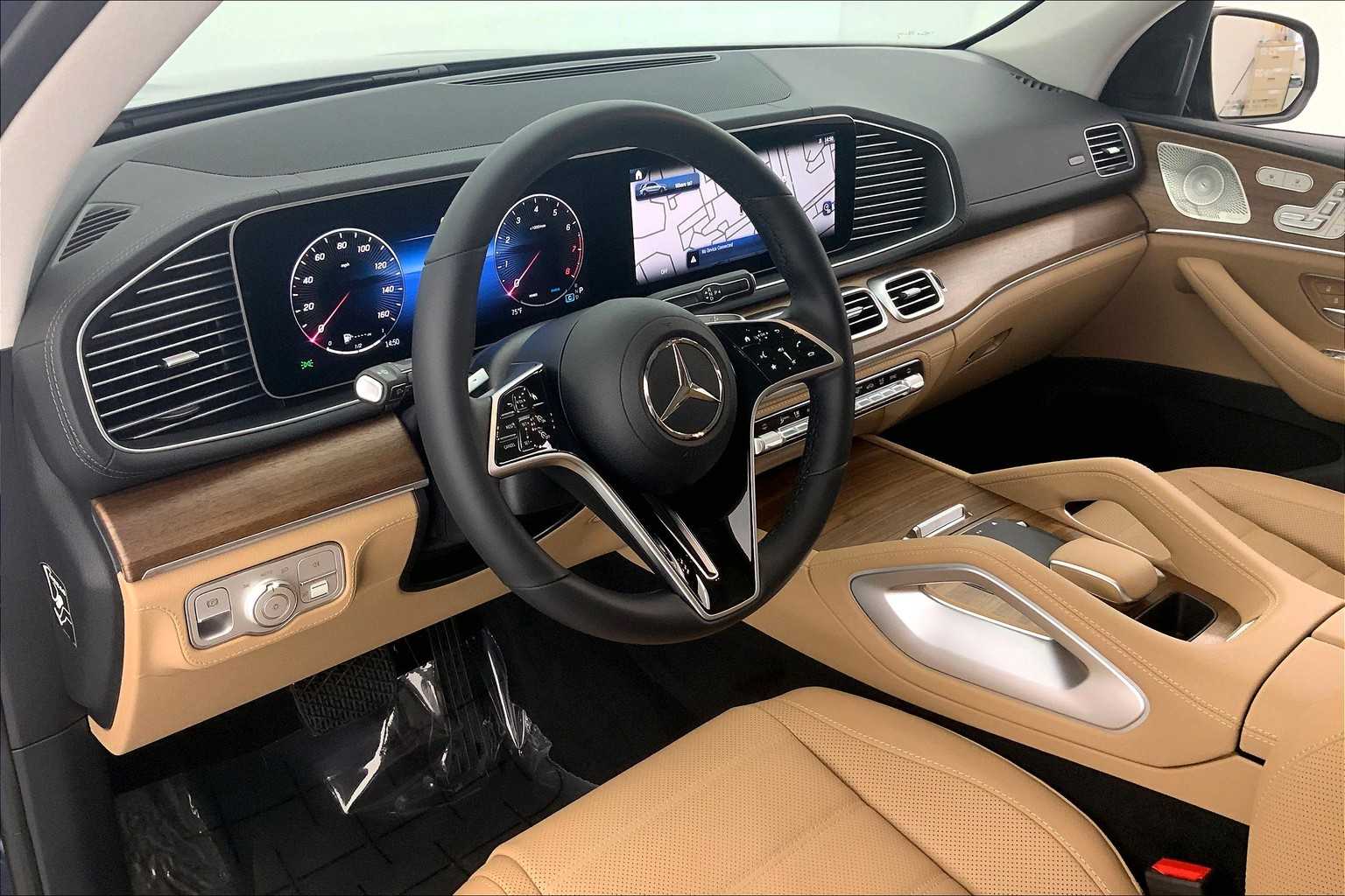 Thumbnail: 2025 Mercedes-Benz GLE - 2