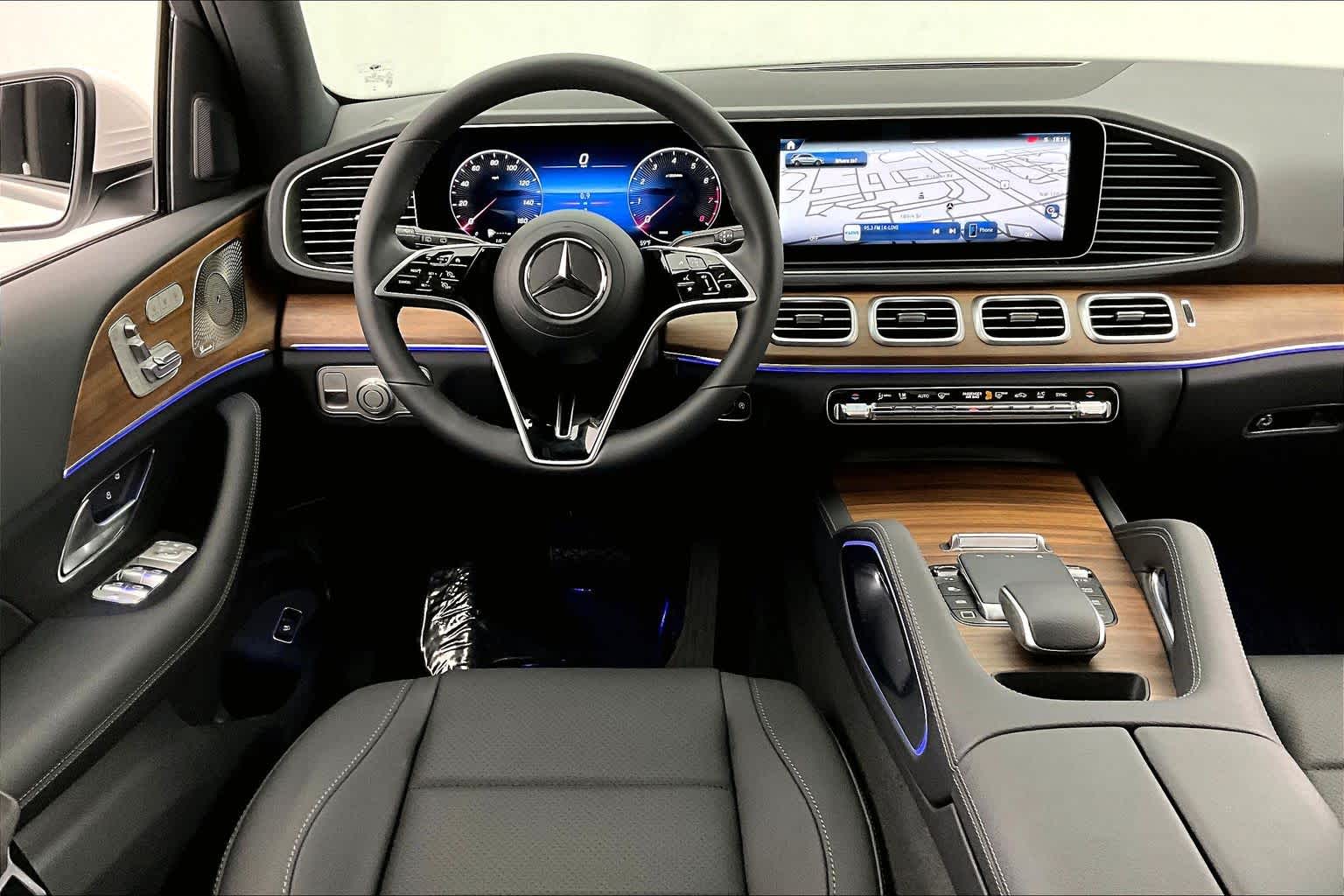 Thumbnail: 2026 Mercedes-Benz GLE - 15