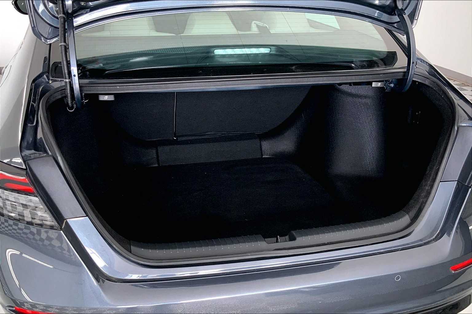 Thumbnail: 2024 Honda Accord - 19